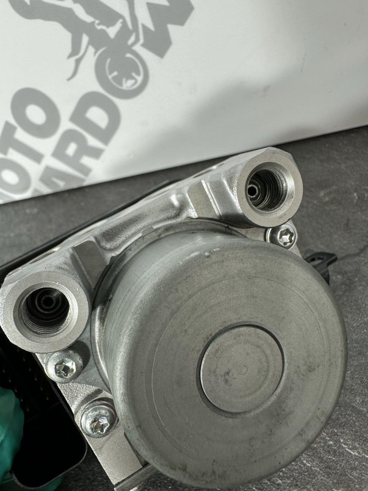 Triumph Street Triple 675 R 2015 ABS Pump Module Brake Pump 2013-2016 16470m