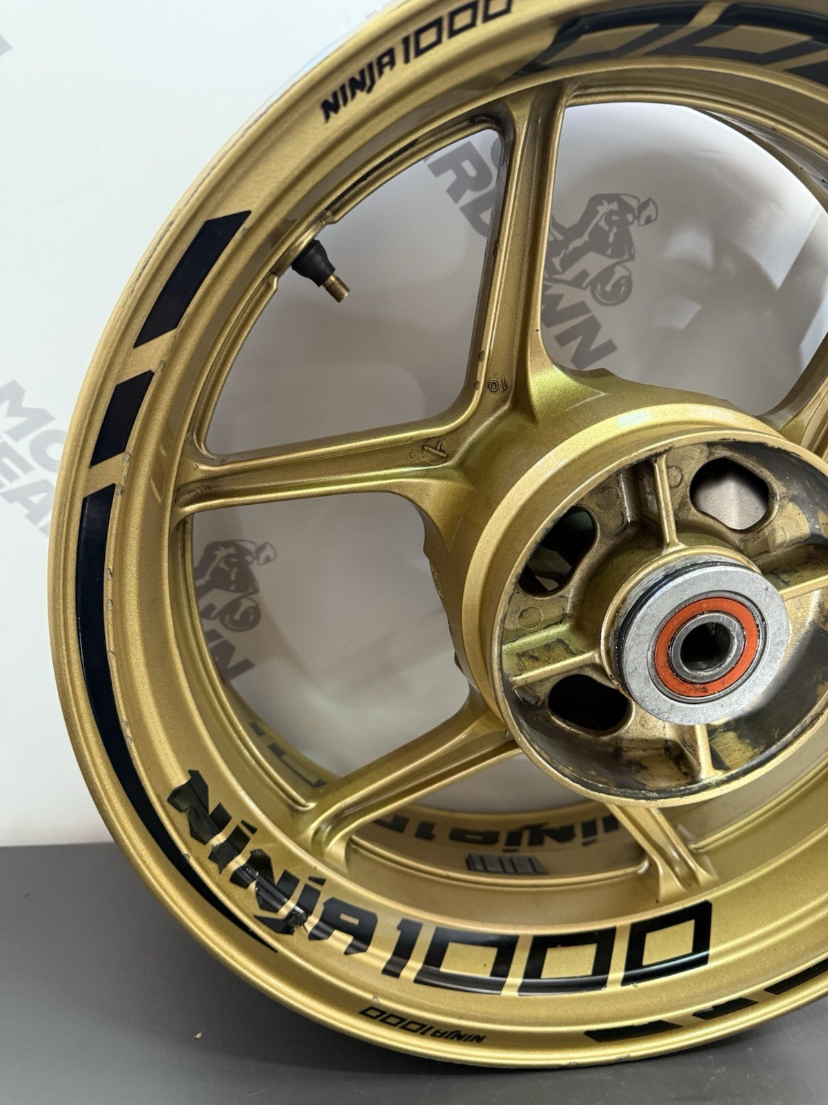 33deb552-4b40-4399-8656-bd51c0944897