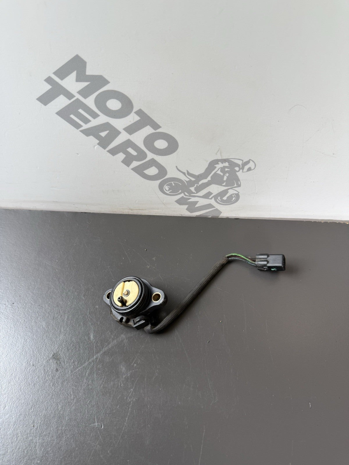 Triumph Daytona 675R Speed Sensor Engine Speed Sensor 2013-2016 Speed Sensor OEM