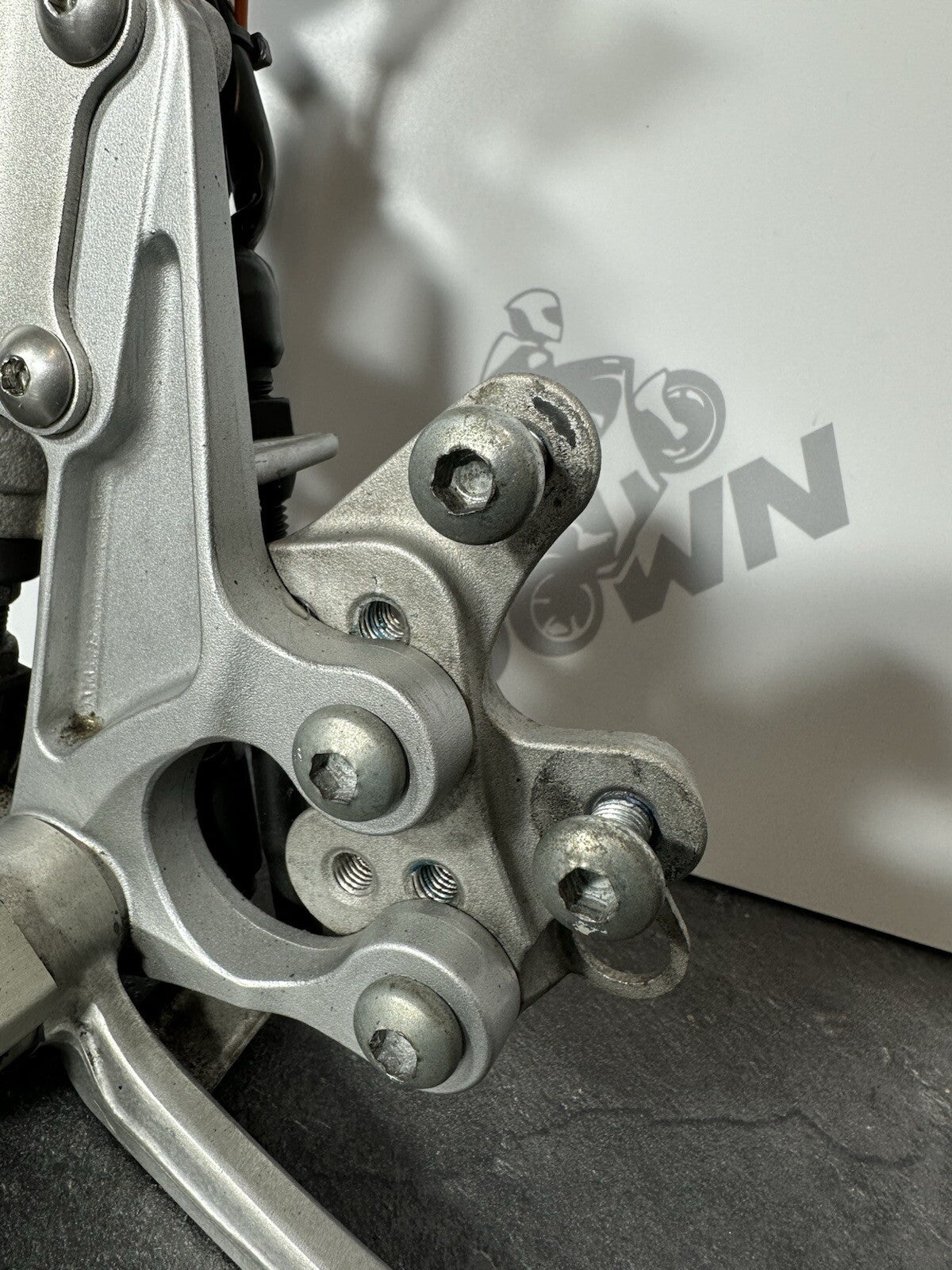 Suzuki GSXR 1000 2014 Right Footrest Rearset & Mount 22774 Miles 2009-2016 OEM