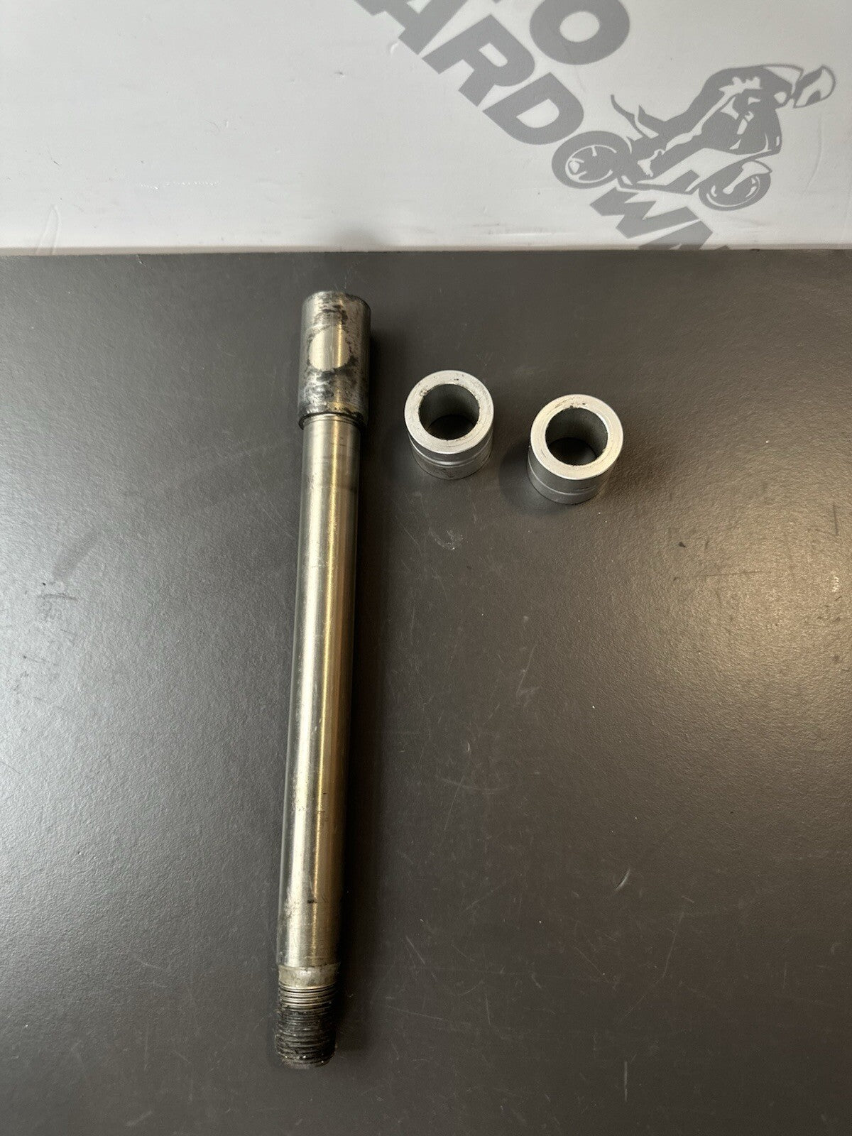 TRIUMPH STREET TRIPLE 765S 765RS 765 FRONT WHEEL SPINDLE FRONT AXLE 2017-2019
