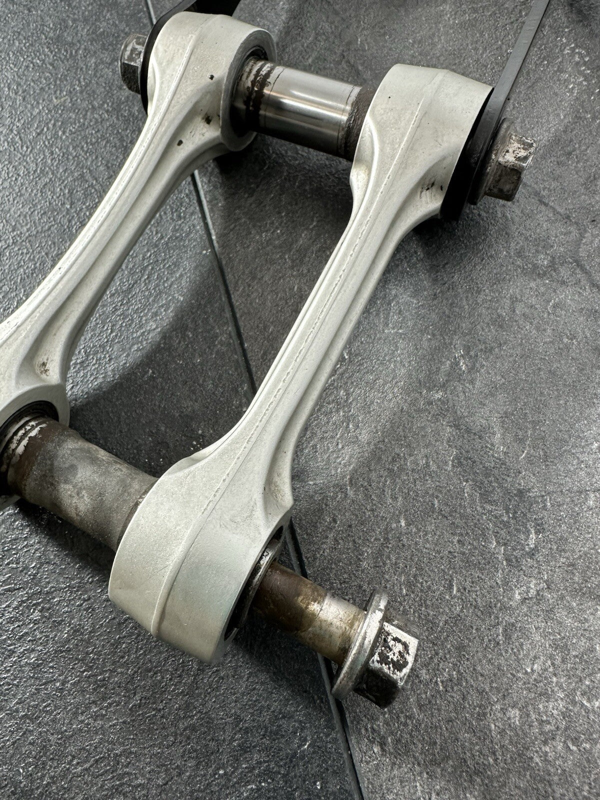 Triumph TIGER 900 GT PRO 2022 Shock Linkage Dog Bone 6337 Miles 2020-2023 OEM