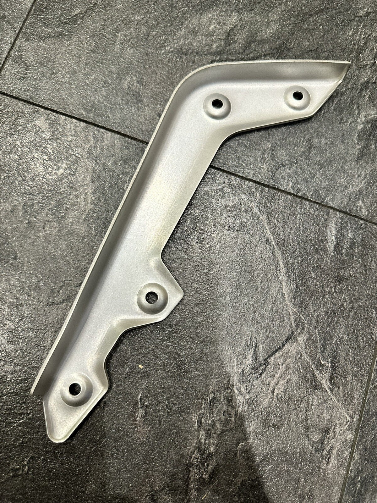 MV AGUSTA Dragster 800 RR LH44 2017 Right Front Mudguard Support Only 274 Miles
