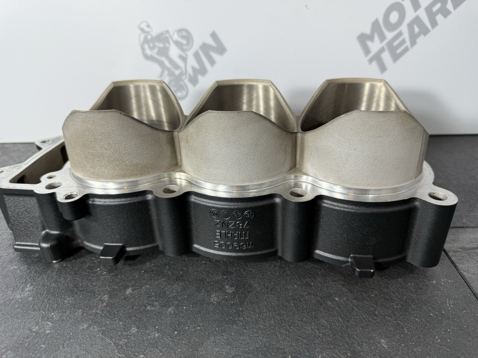 Triumph Street Triple 765 R 2017 Cylinder Block Casing 18498m 2018-2021 OEM