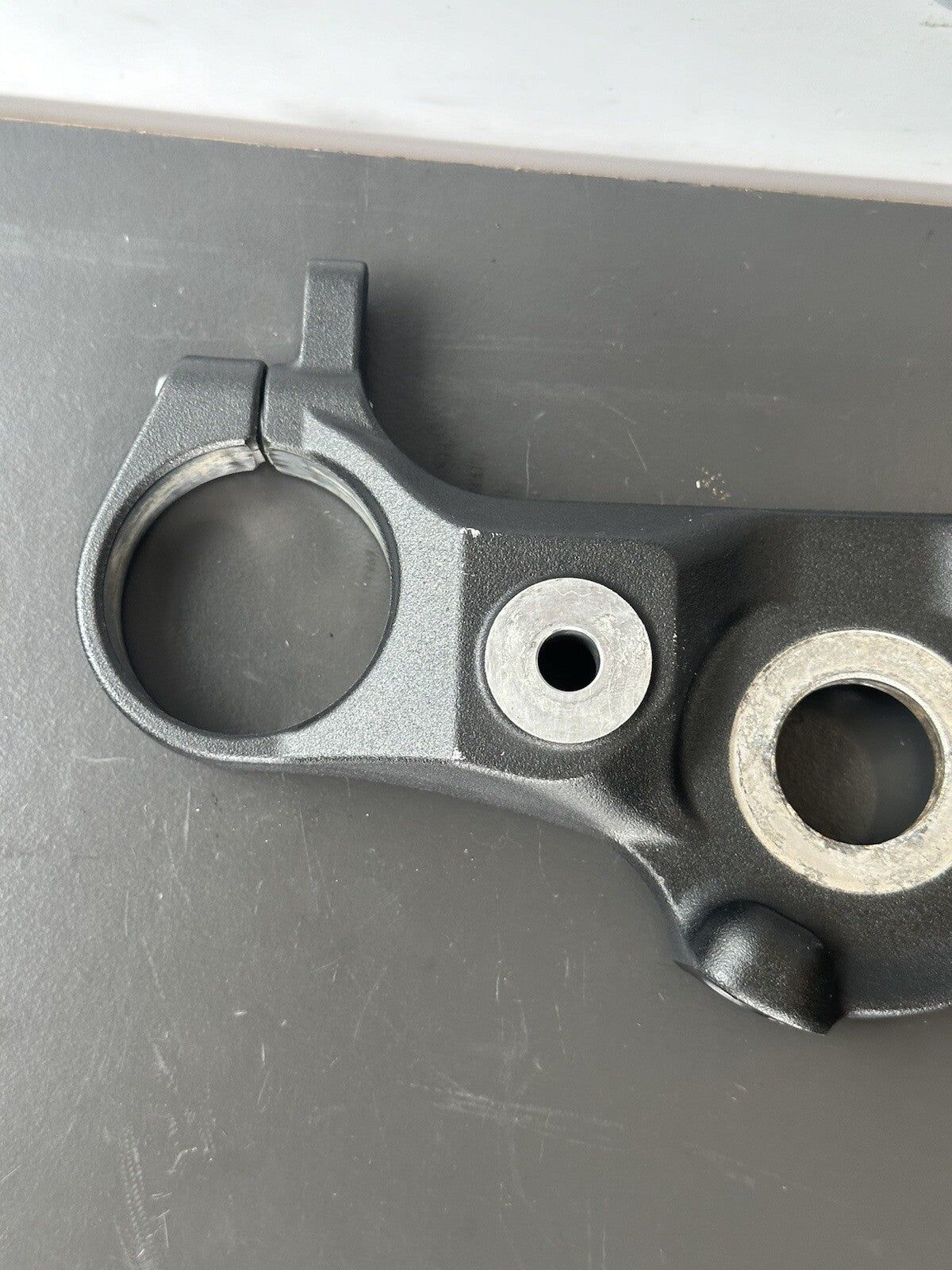 YAMAHA MT09SP MT-09 SP Top Yoke Top Clamp Upper Yoke B7N-23435-00 2021-2023 OEM