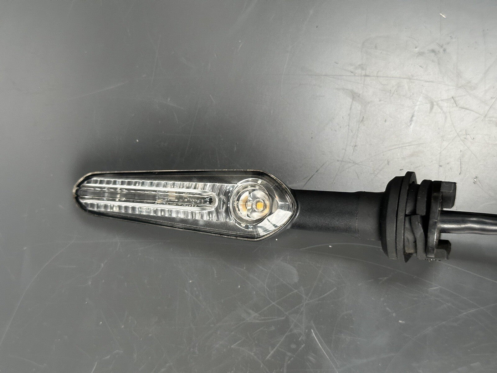 Yamaha Yzf R7 Yzf690 2022 - 2023 Rear Left Side Indicator Rear Left Indicator