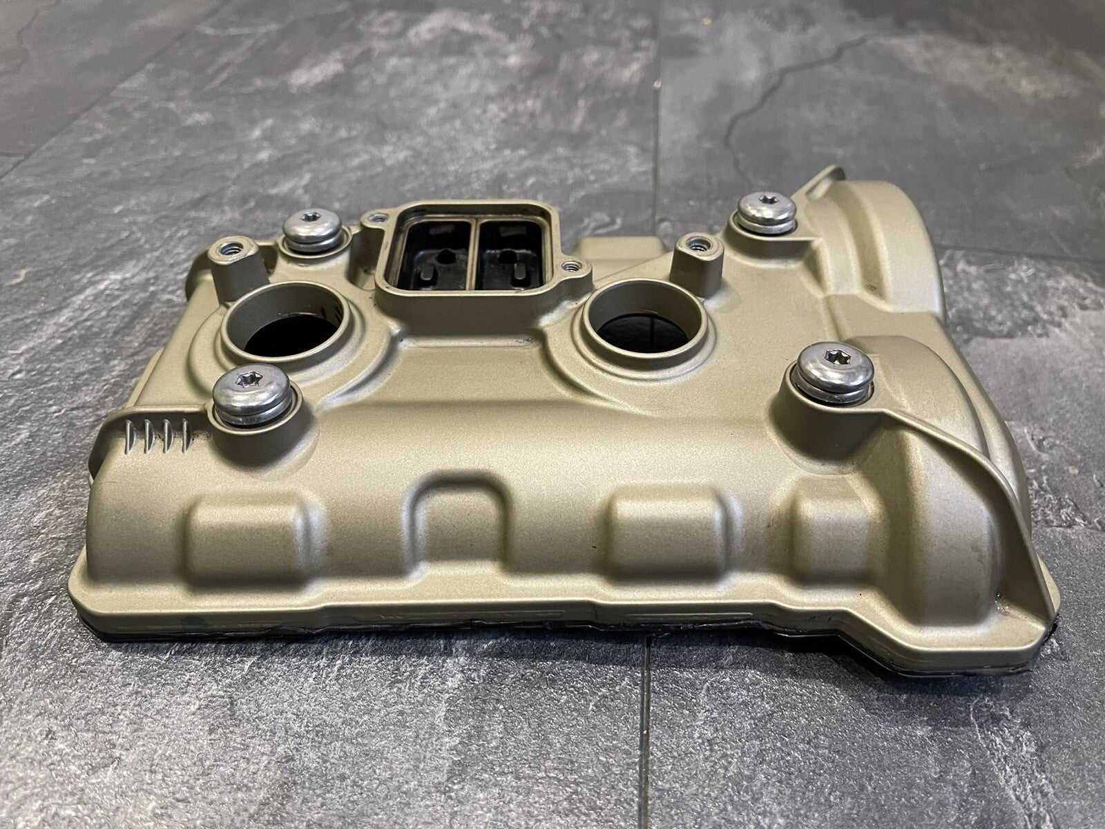 Ducati Panigale V4S V4 2018-2021 Rear Cylinder Head Cover Only 2986 Miles OEM