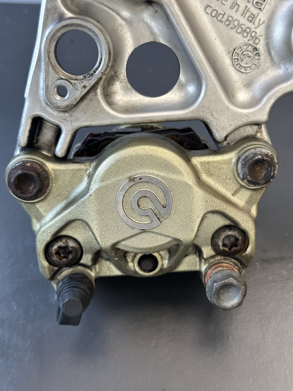 Aprilia Tuono V4 1100 FACTORY BREMBO Rear Brake Caliper & Hanger RSV4 OEM 2017