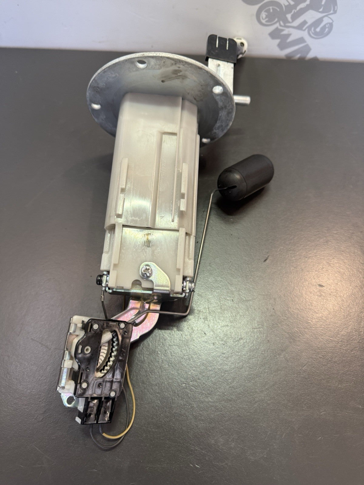 f71279fe-5cbb-48f9-b013-08275f31f63e