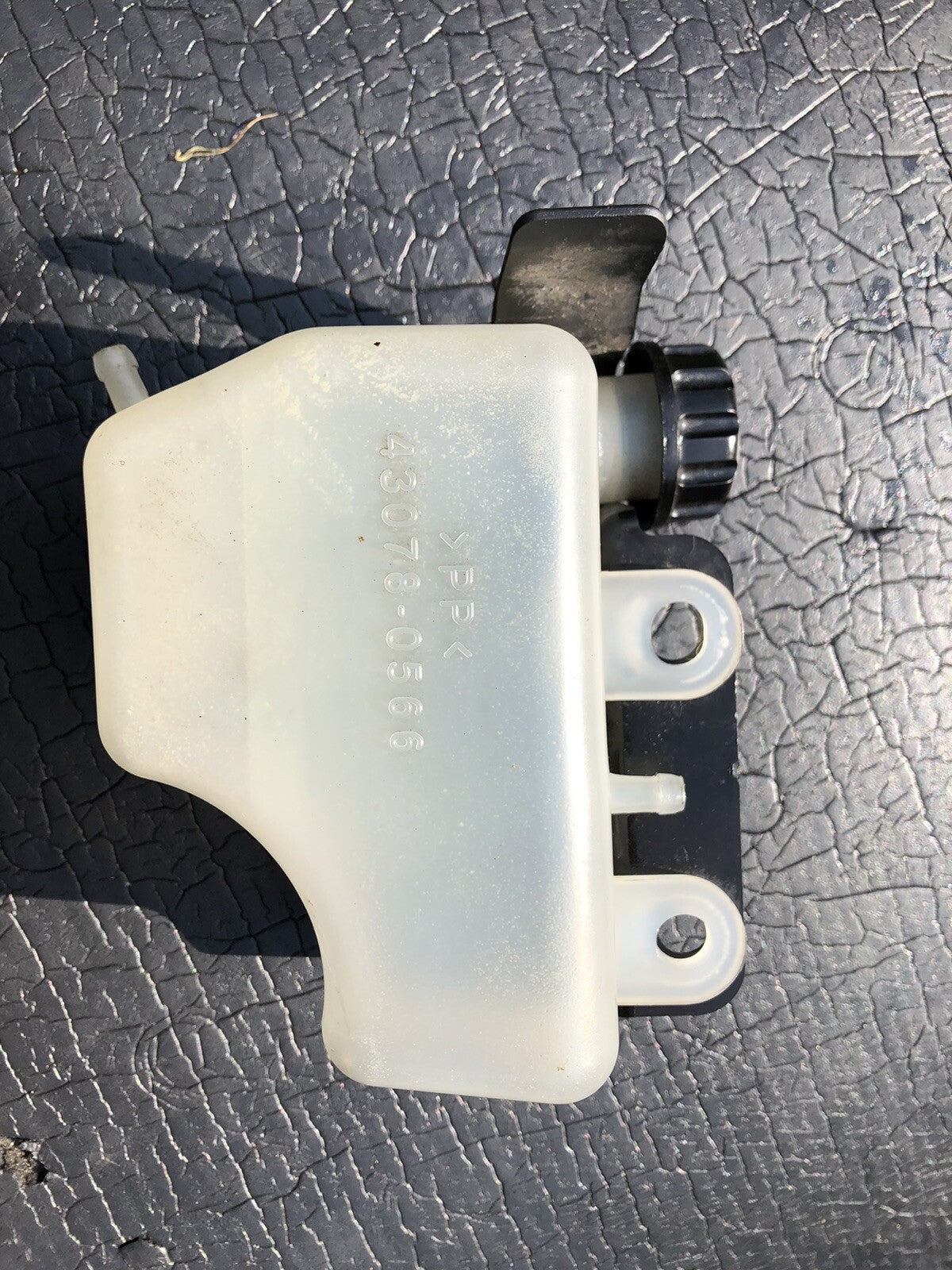Kawasaki Z1000R Z1000 Coolant Tank Reservoir Bottle Only 7317 Miles 2018 OEM