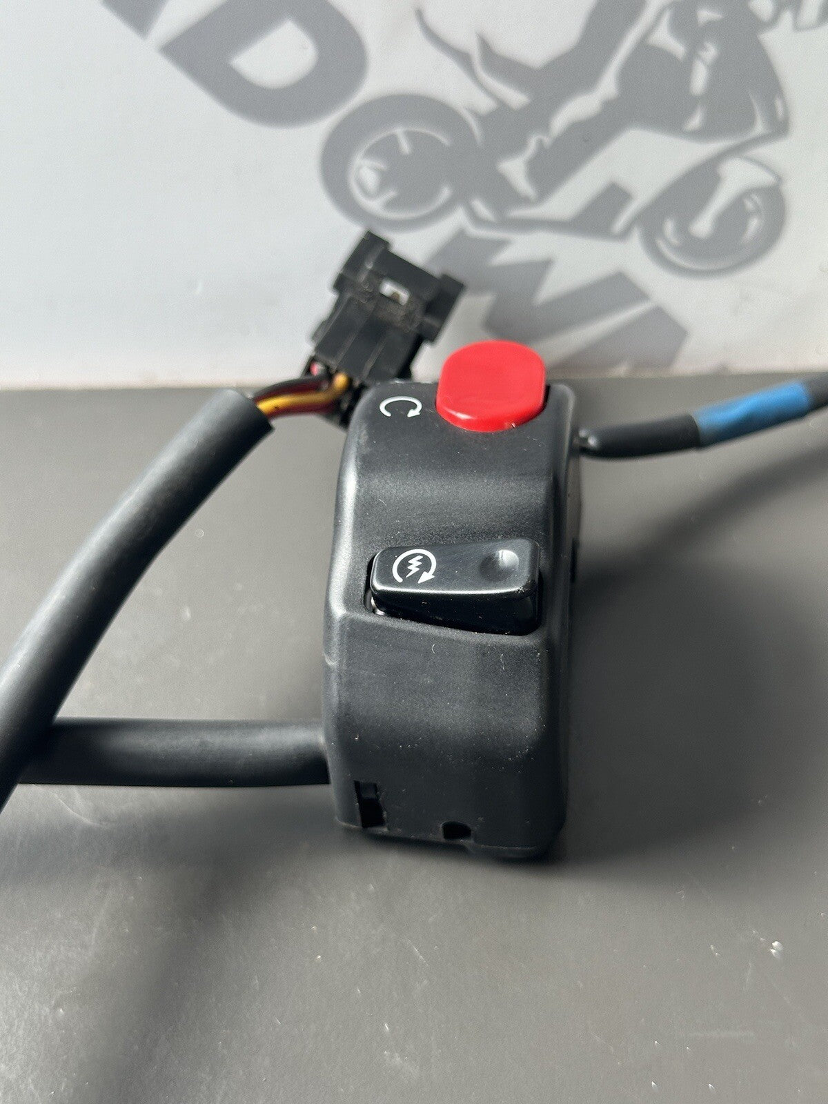 TRIUMPH SPEED TRIPLE 1050 Right Hand Switch Gear 2011-2015