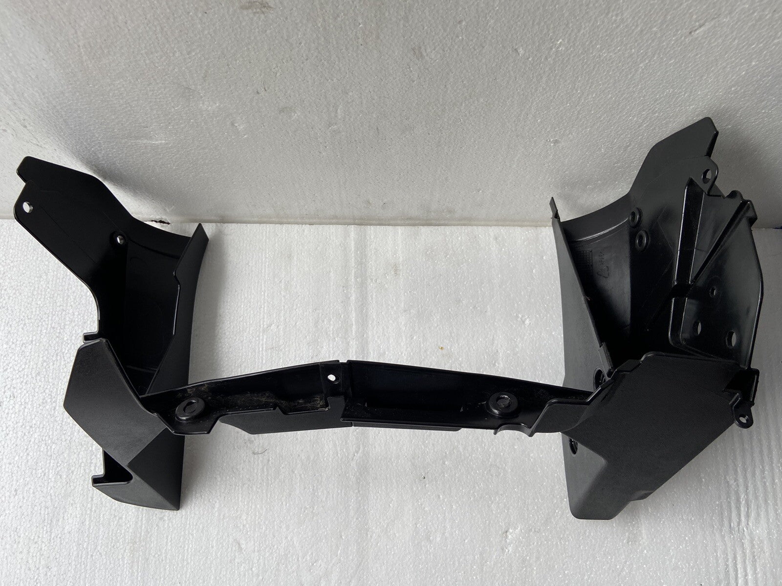Aprilia Tuono V4 1100 Radiator Fairing Cowl Frame 2020 RSV4 Tuono Radiator Cowl