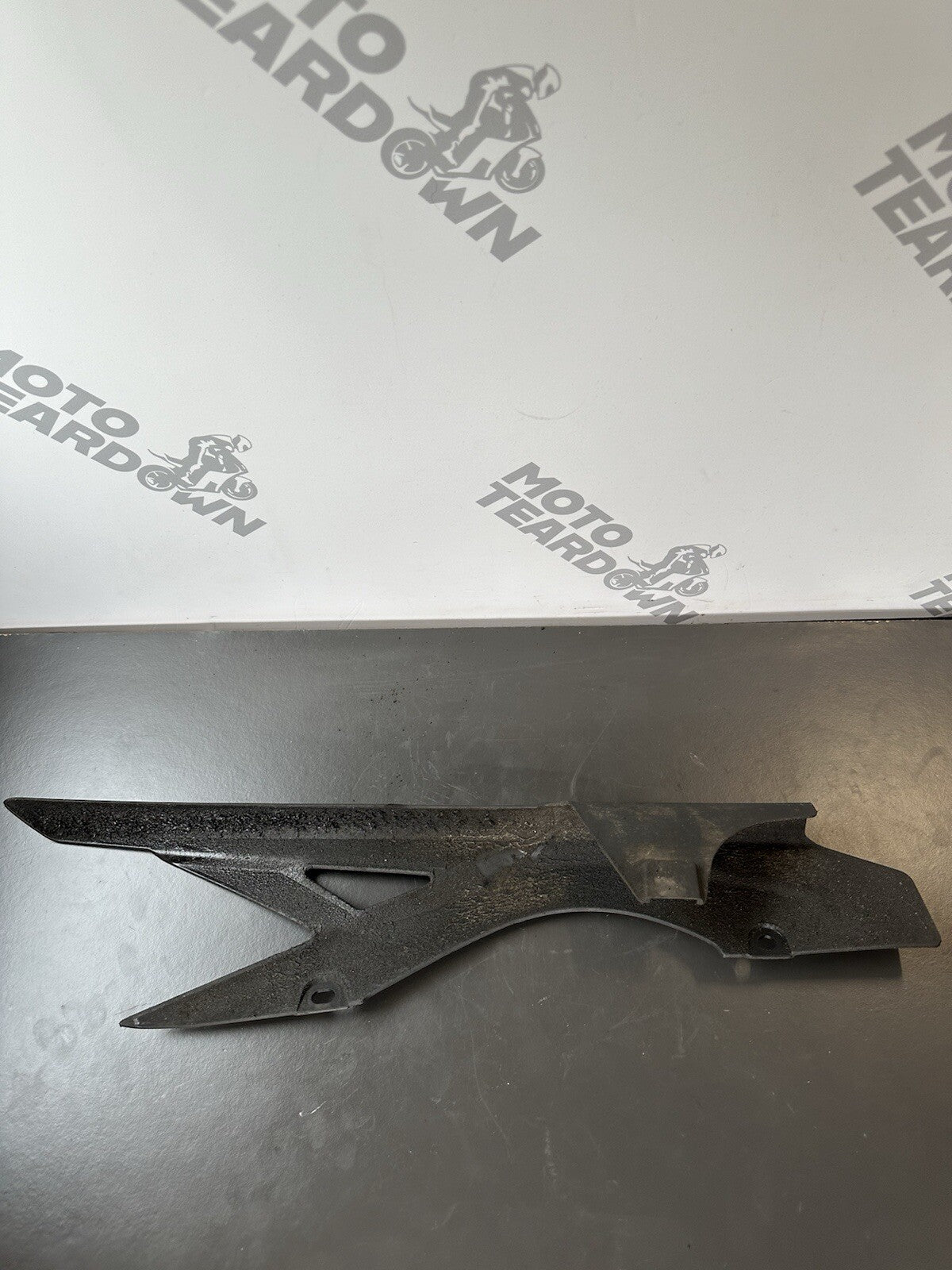 YAMAHA MT03 CHAIN GUARD YEAR 2020 Yamaha MT-03 Chain Guard 1WDF23110100 OEM