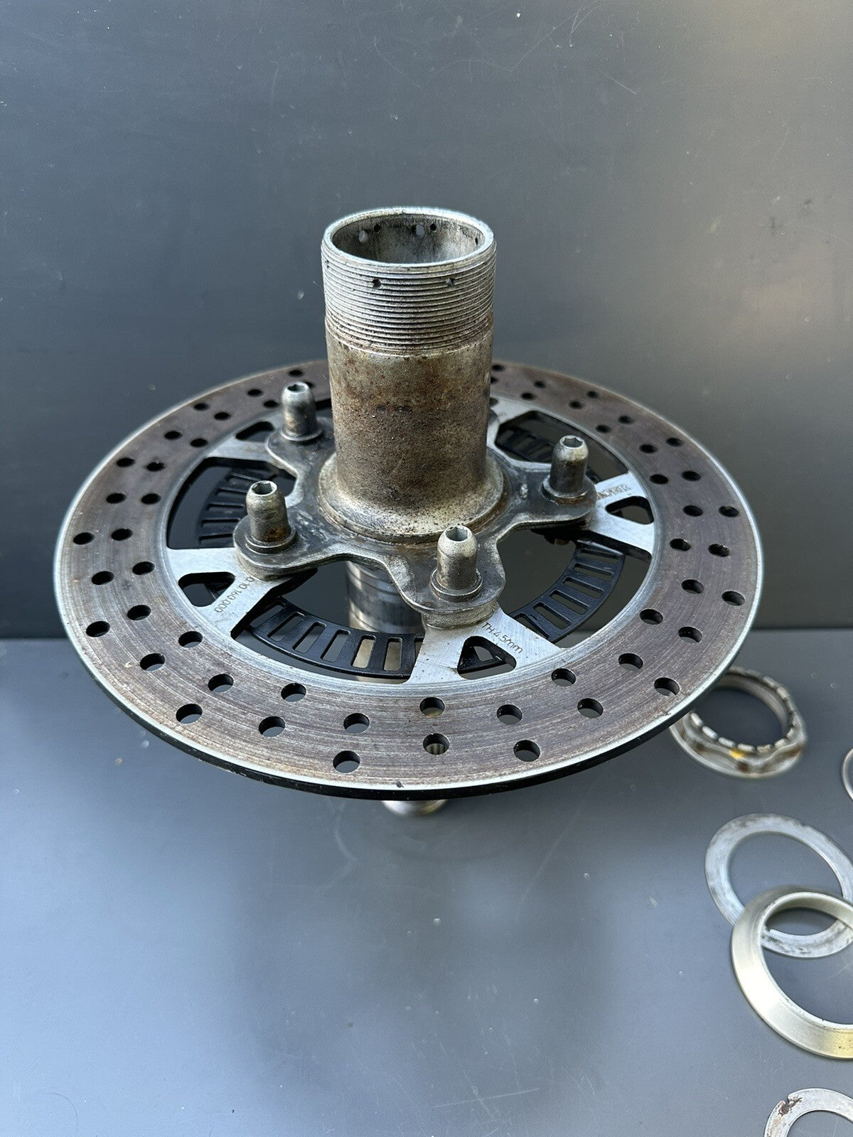 KTM 1290 Superduke 2014 Rear Wheel Axle Spindle & Brake Disc KTM 1290 Spindle