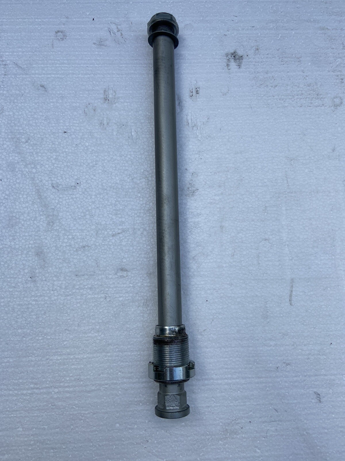 Aprilia Tuono V4 1100 FACTORY Swingarm Spindle Frame Spindle Bolt OEM RSV4 2020