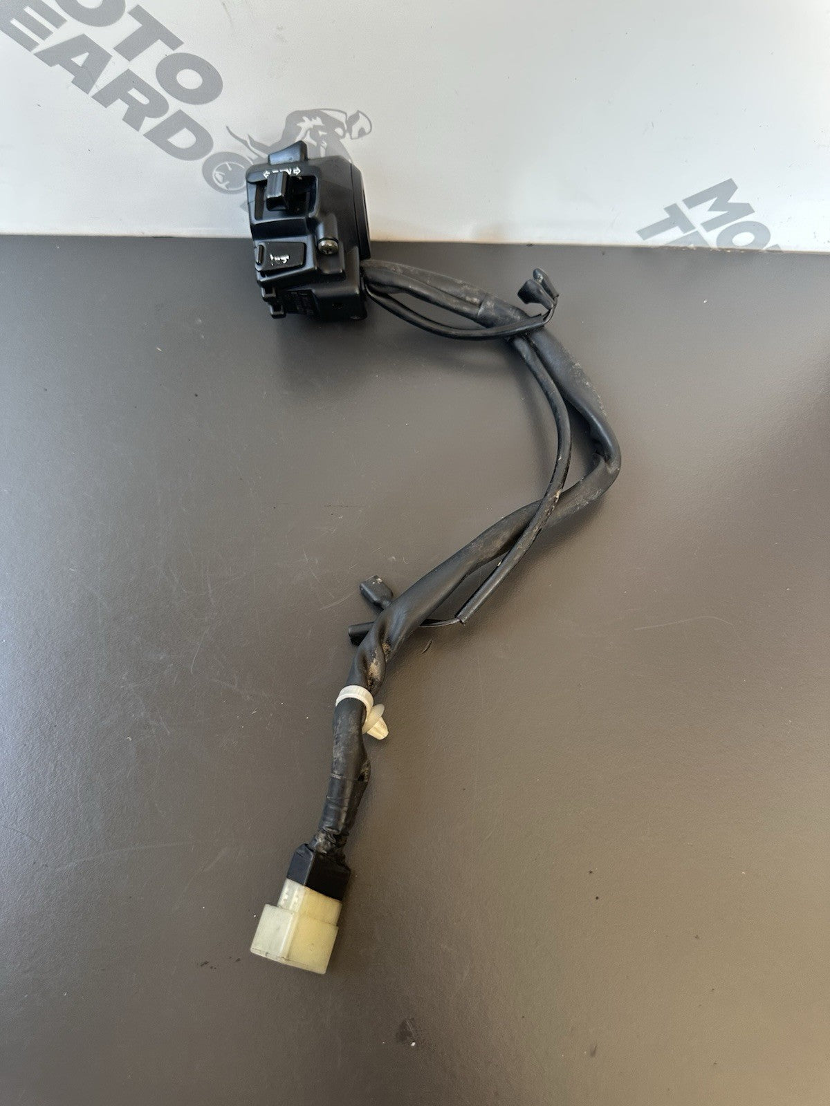 HONDA CBR 1000 Left Hand Switch Gear 2004 RR4 2005 RR5 Honda CBR1000RR LTSwitch