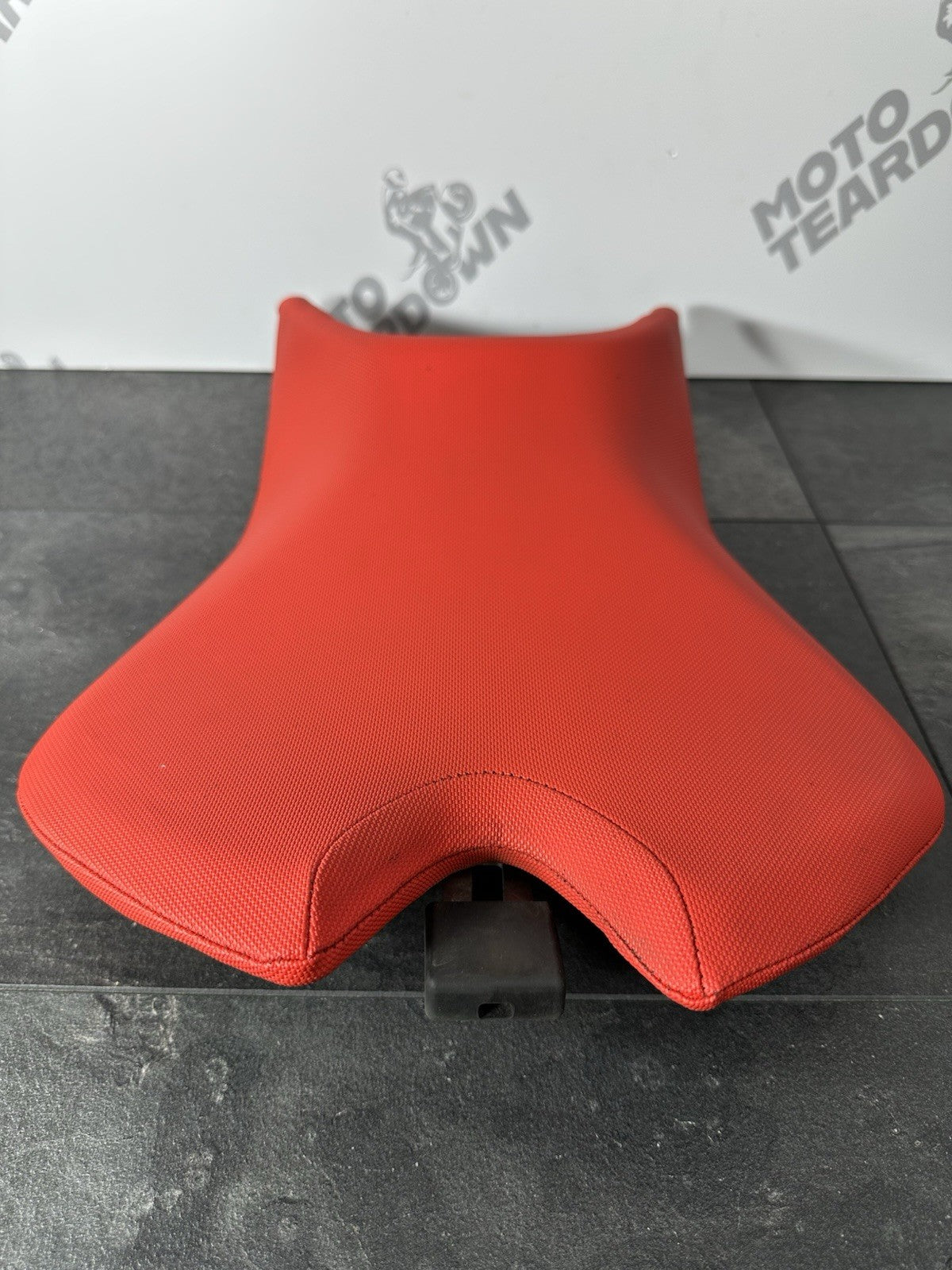 Aprilia RS660 2021 Seat Riders Seat RED Only 6220 Miles 2022-2025 OEM