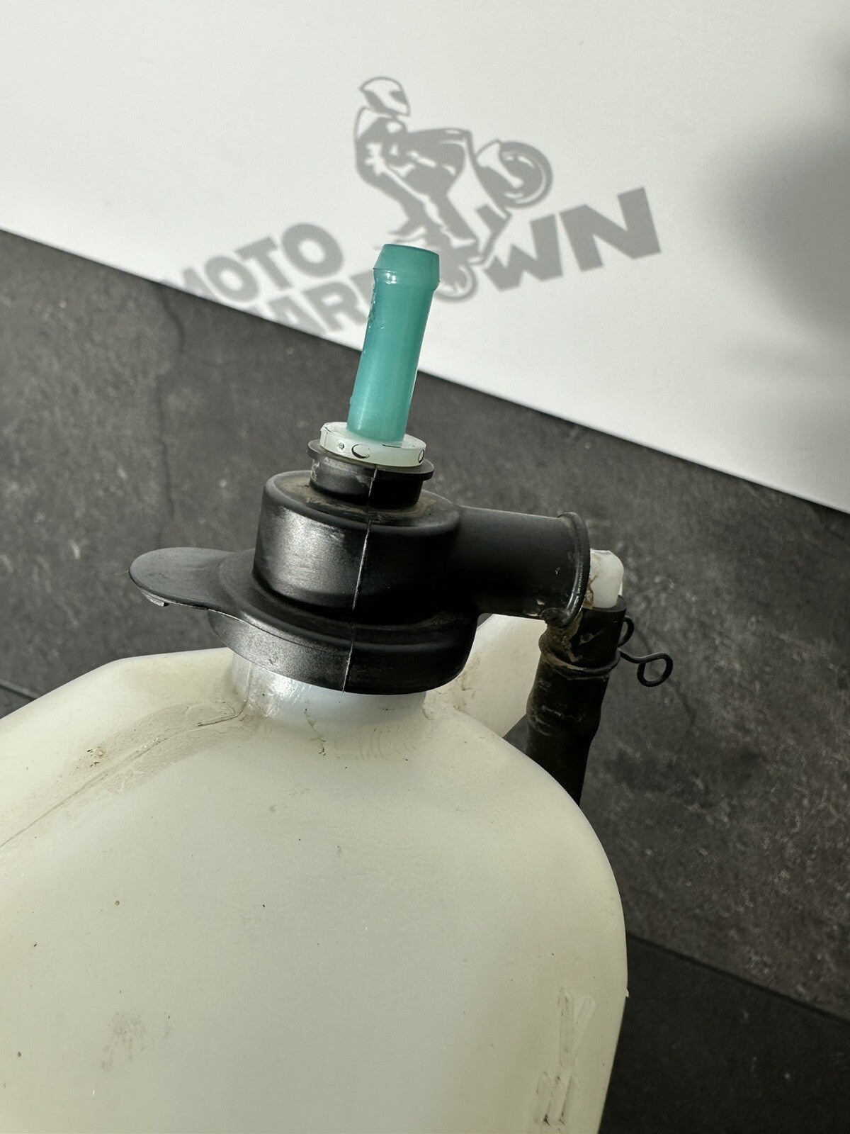 Yamaha R7 690 2024 Coolant Expansion Tank Reservoir 1784 Mile 2022 2023 OEM