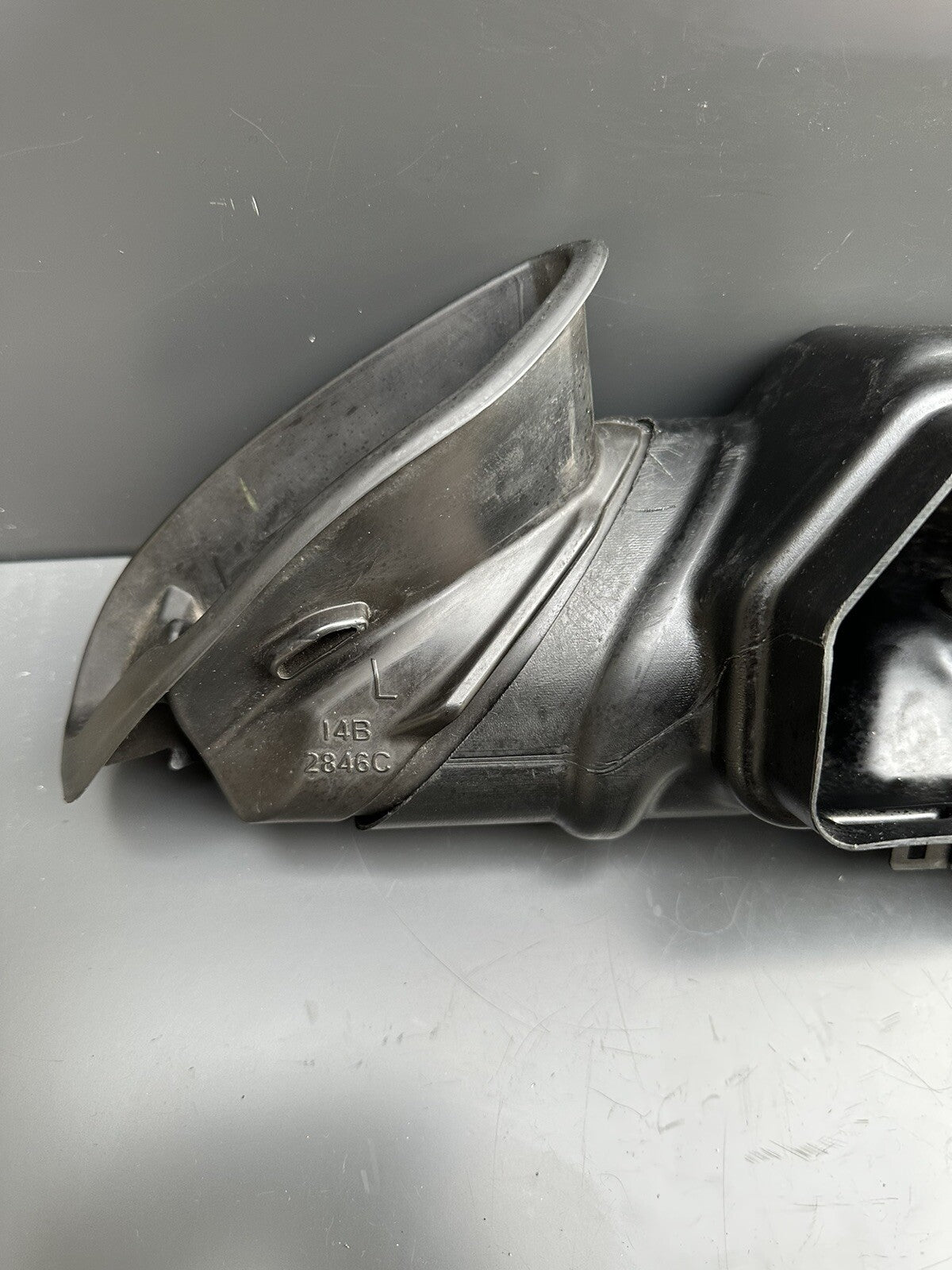 Yamaha R1 14B Big Bang 2009-2014 Ram Air Scoop Centre Duct + Rubber Inserts