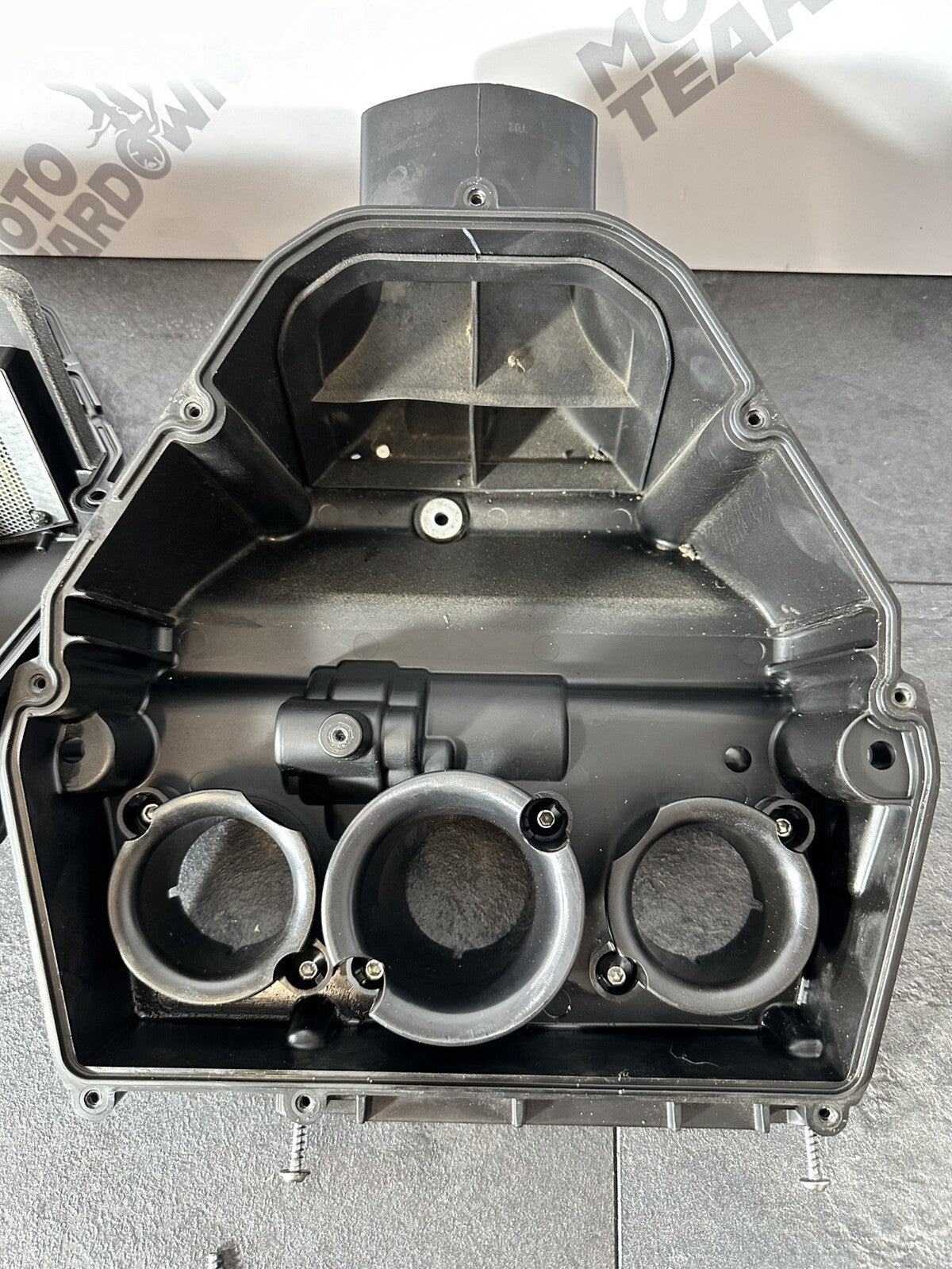 Triumph Street Triple 765 RS 2018 Airbox Intake Filter 15244 Miles 2017-2020 OEM