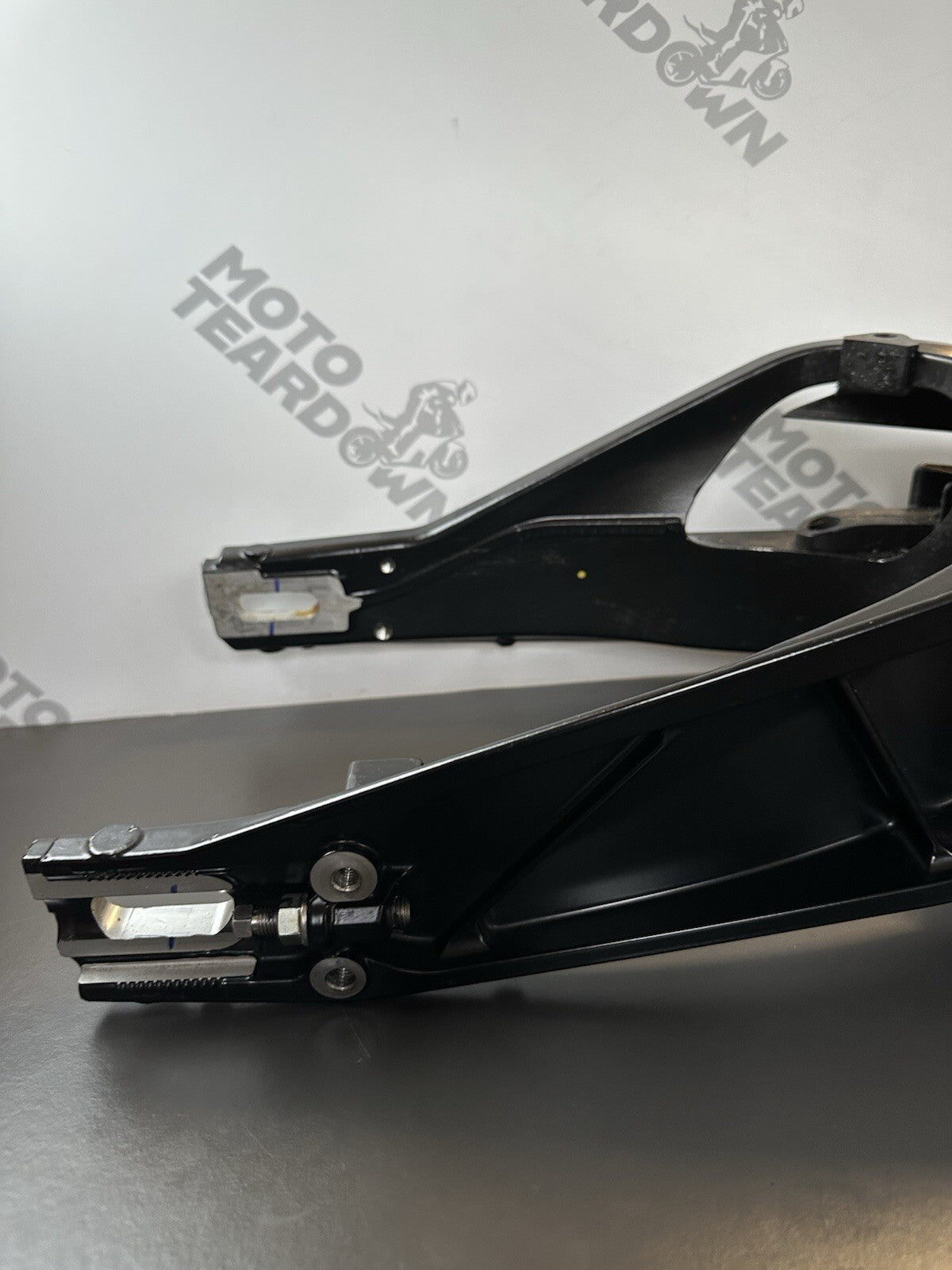 KTM 125 DUKE Swing Arm Rear 96304030044C1 2024 KTM 125 DUKE Swingarm 2024- OEM
