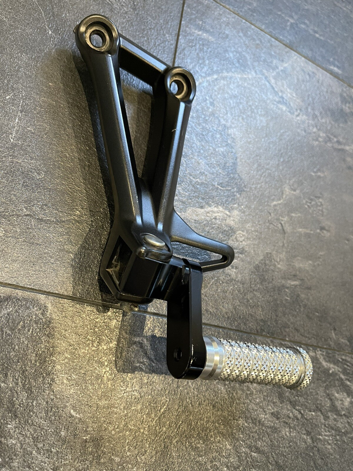 Yamaha MT10 SP 2019 Left Pillion Footrest 10953 Miles R1 2CR 2017-2021