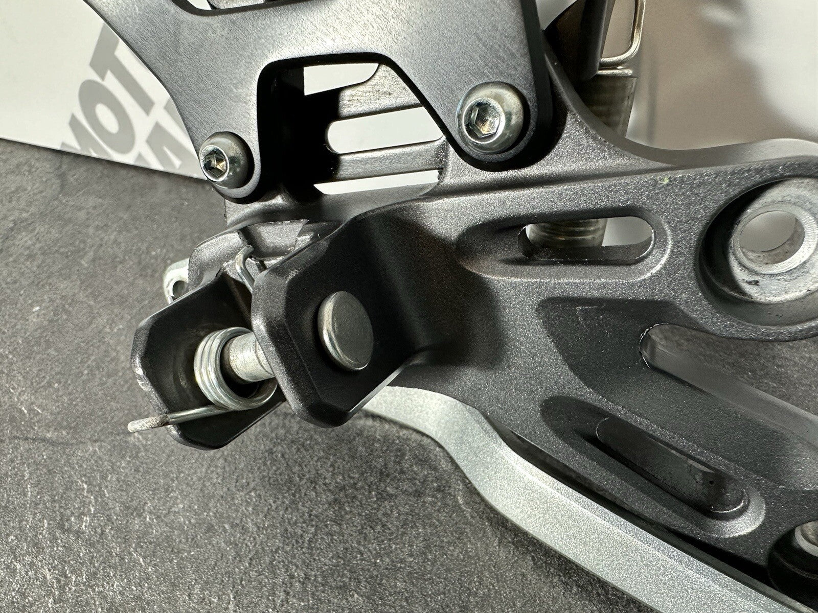 Yamaha R7 690 2024 Right Footrest Hanger Rearset Brake Lever 1784m 2022 2023