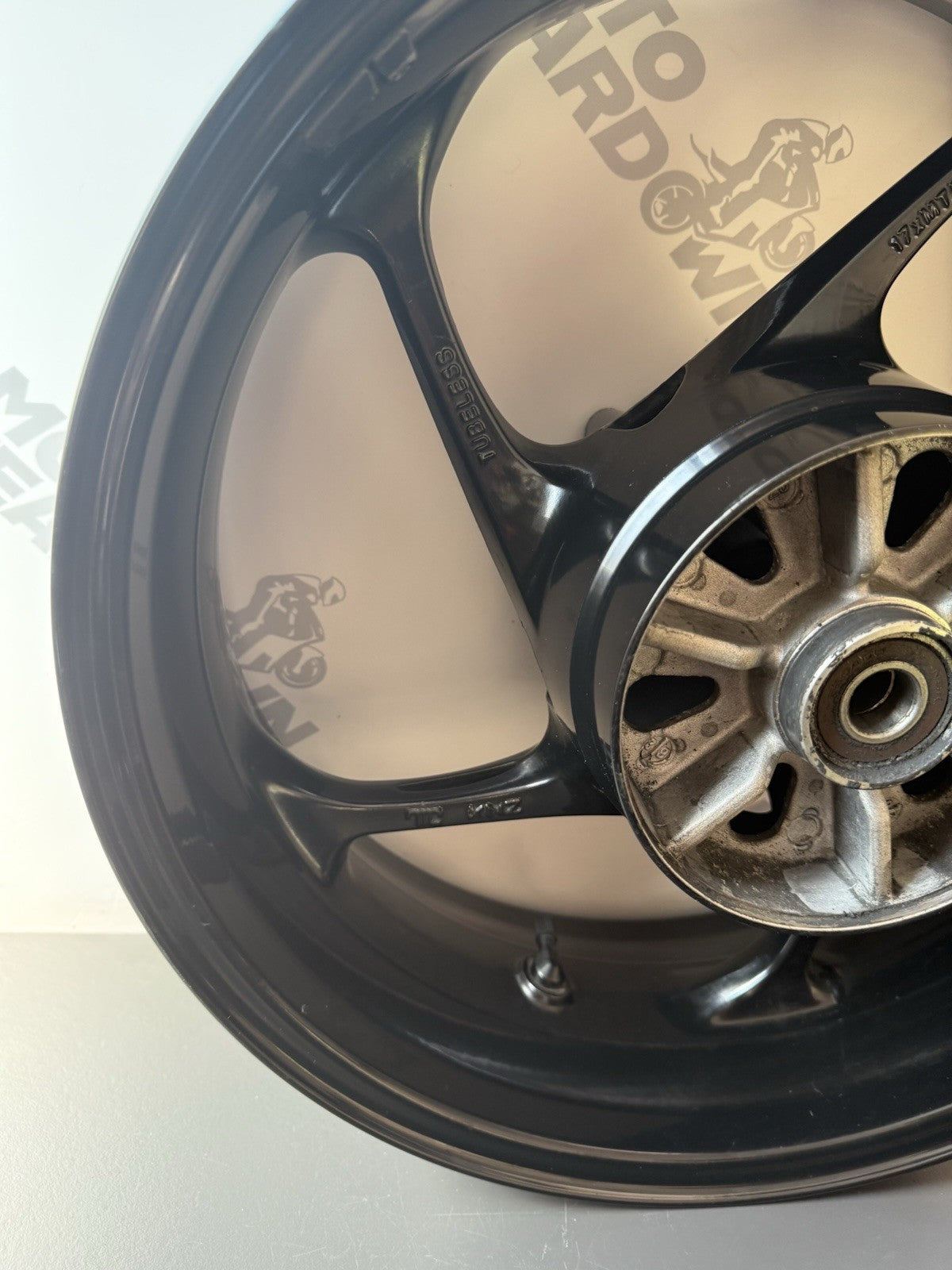Triumph Trident 660 rear wheel black Rear Rim Rear Wheel 2021-2024 OEM