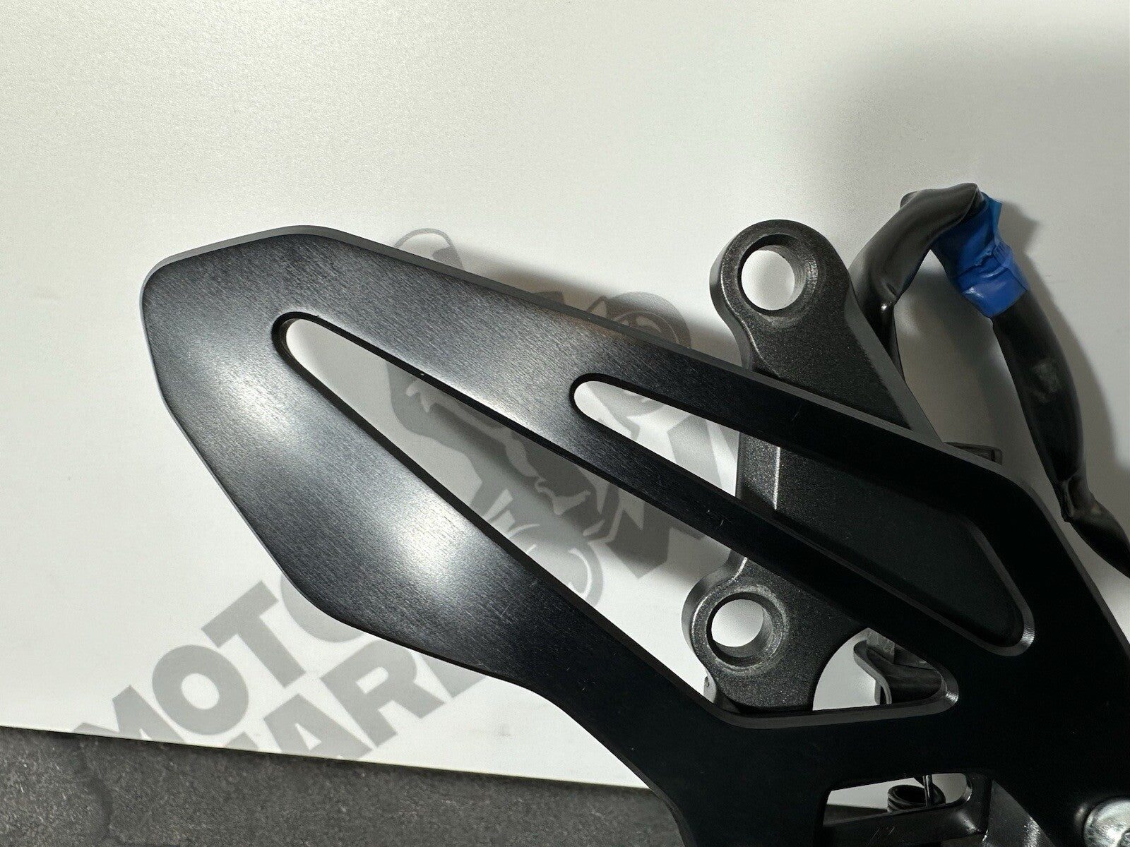 Yamaha R7 690 2024 Right Footrest Hanger Rearset Brake Lever 1784m 2022 2023