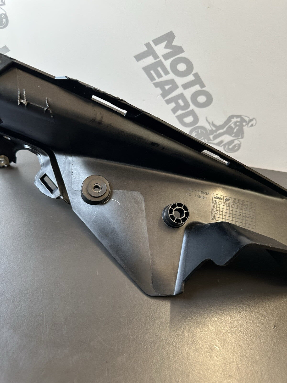 KTM 125 Duke right hand inner fairing panel 2024-2025 RT Inner Panel BROKEN CLIP