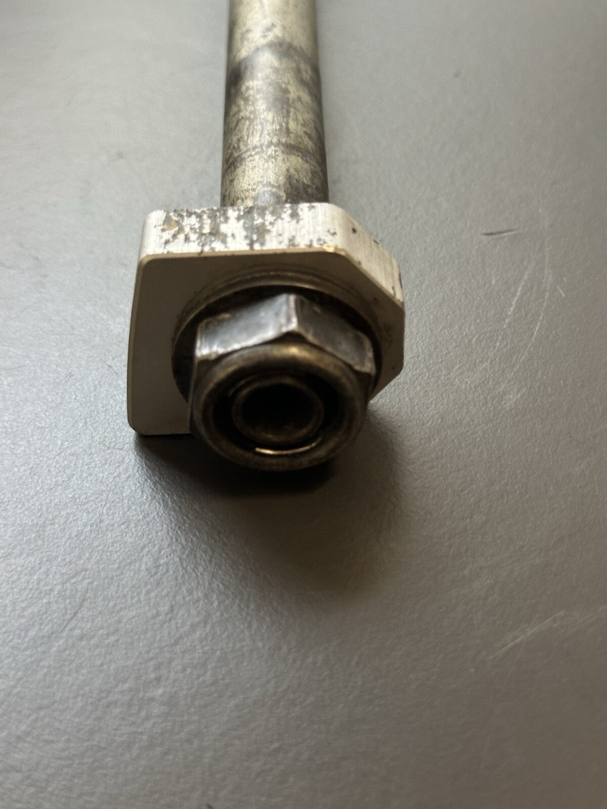 TRIUMPH STREET TRIPLE 675R REAR WHEEL SPINDLE Rear Wheel Axle Rear Spindle 2011