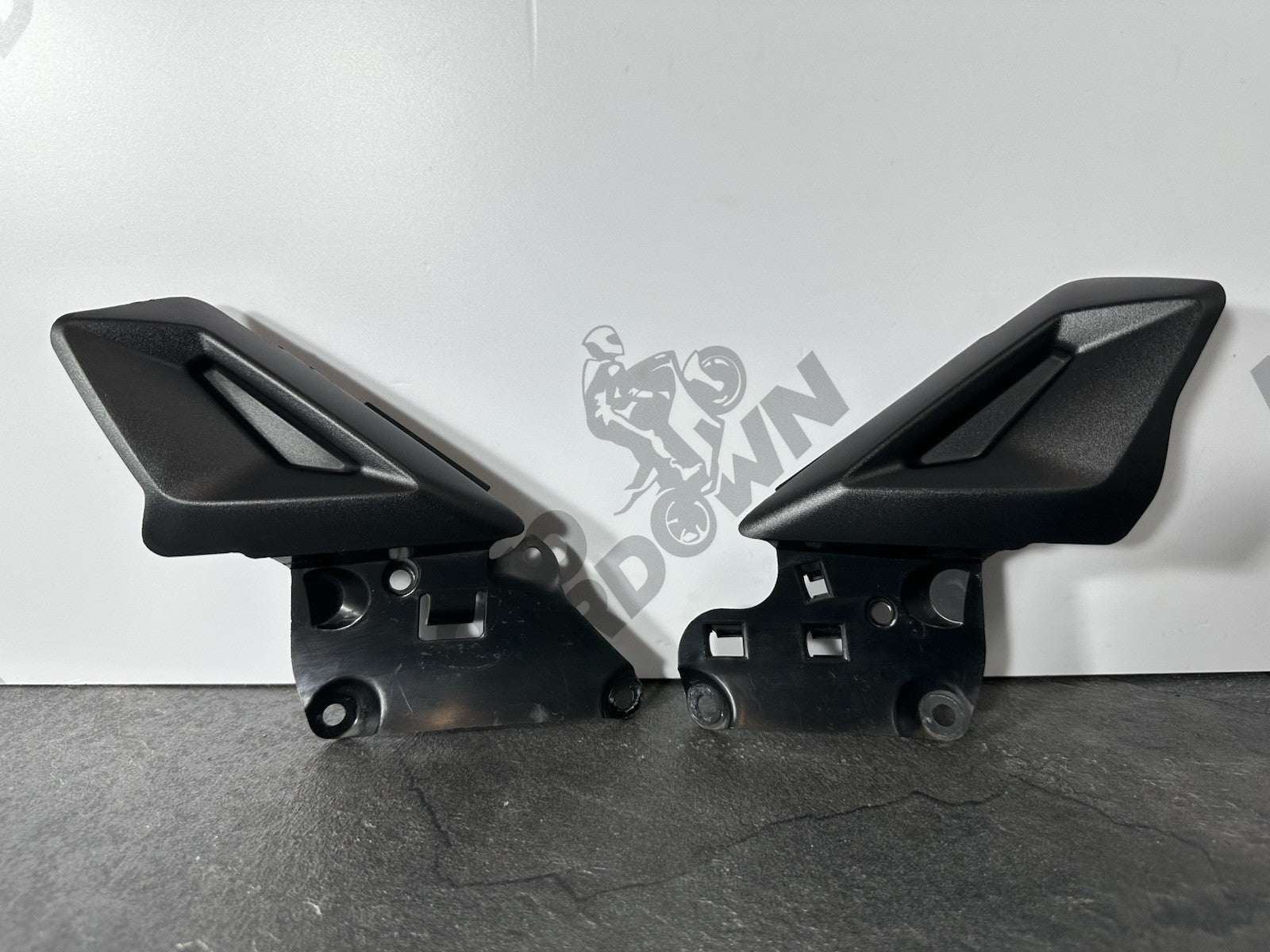 Triumph Street Triple 675 R 2015 Frame Inserts Infil Fairing Panel 16470 Miles