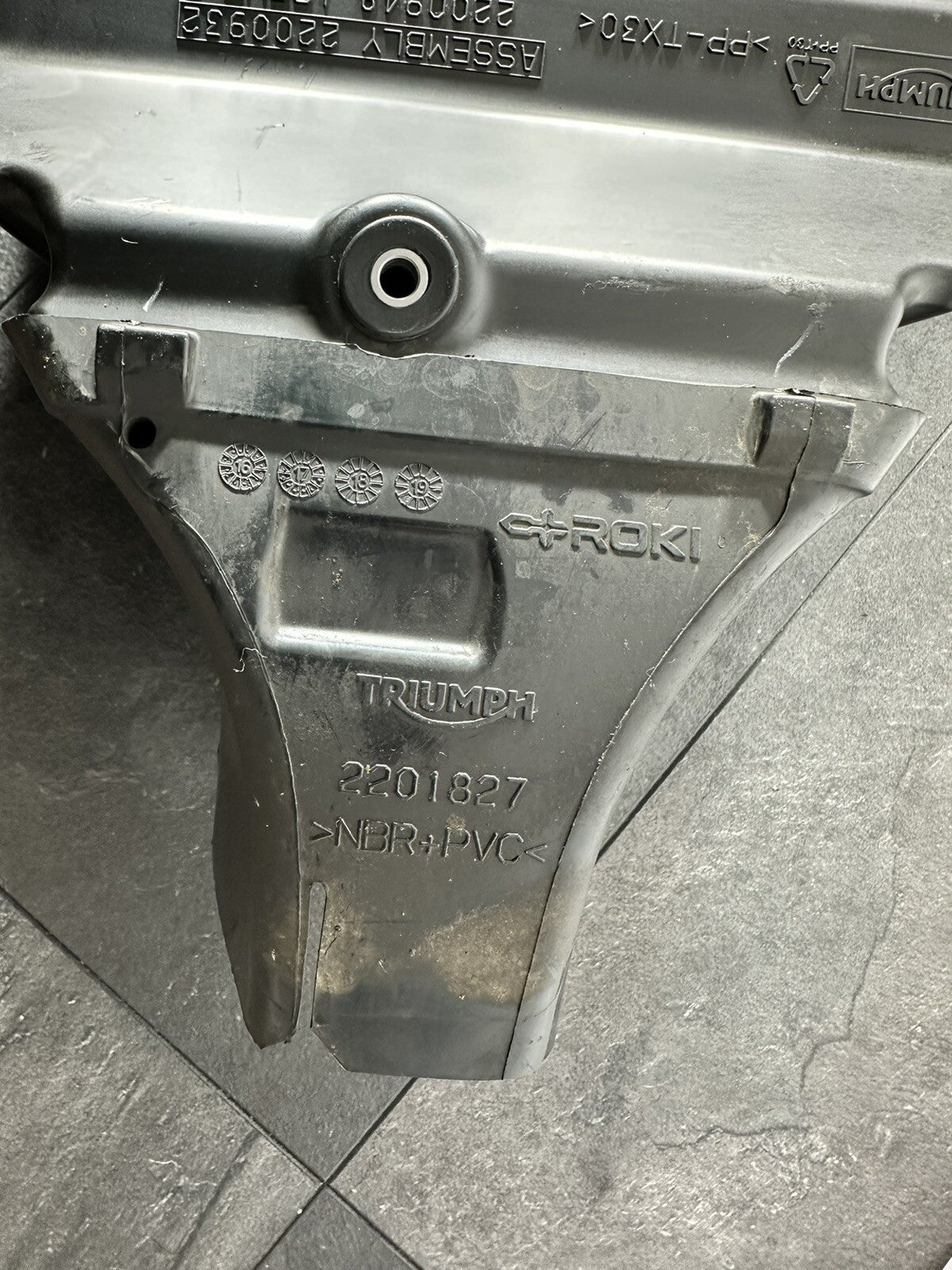 Triumph Street Triple 765 RS 2018 Airbox Intake Filter 15244 Miles 2017-2020 OEM