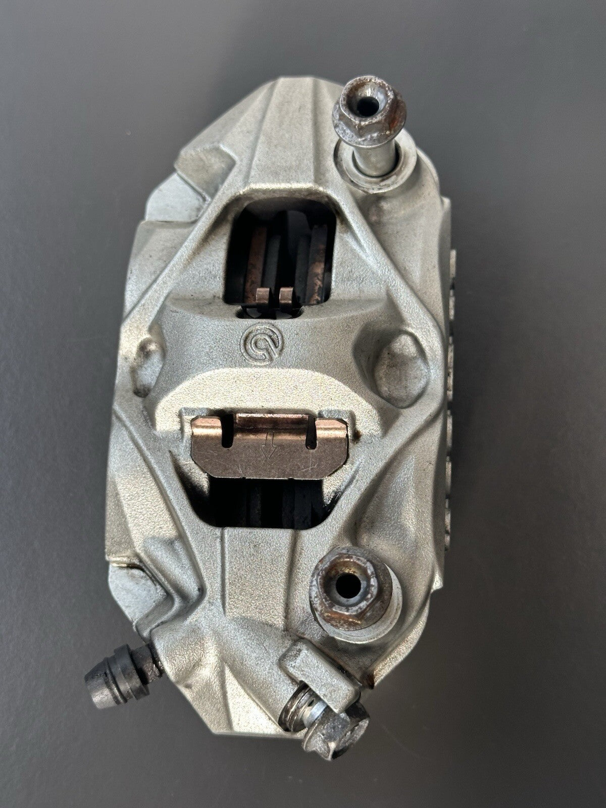 Suzuki GSXR600 GSXR750 Front brake calipers Brembo Monoblock 2011 - 2017 108mm