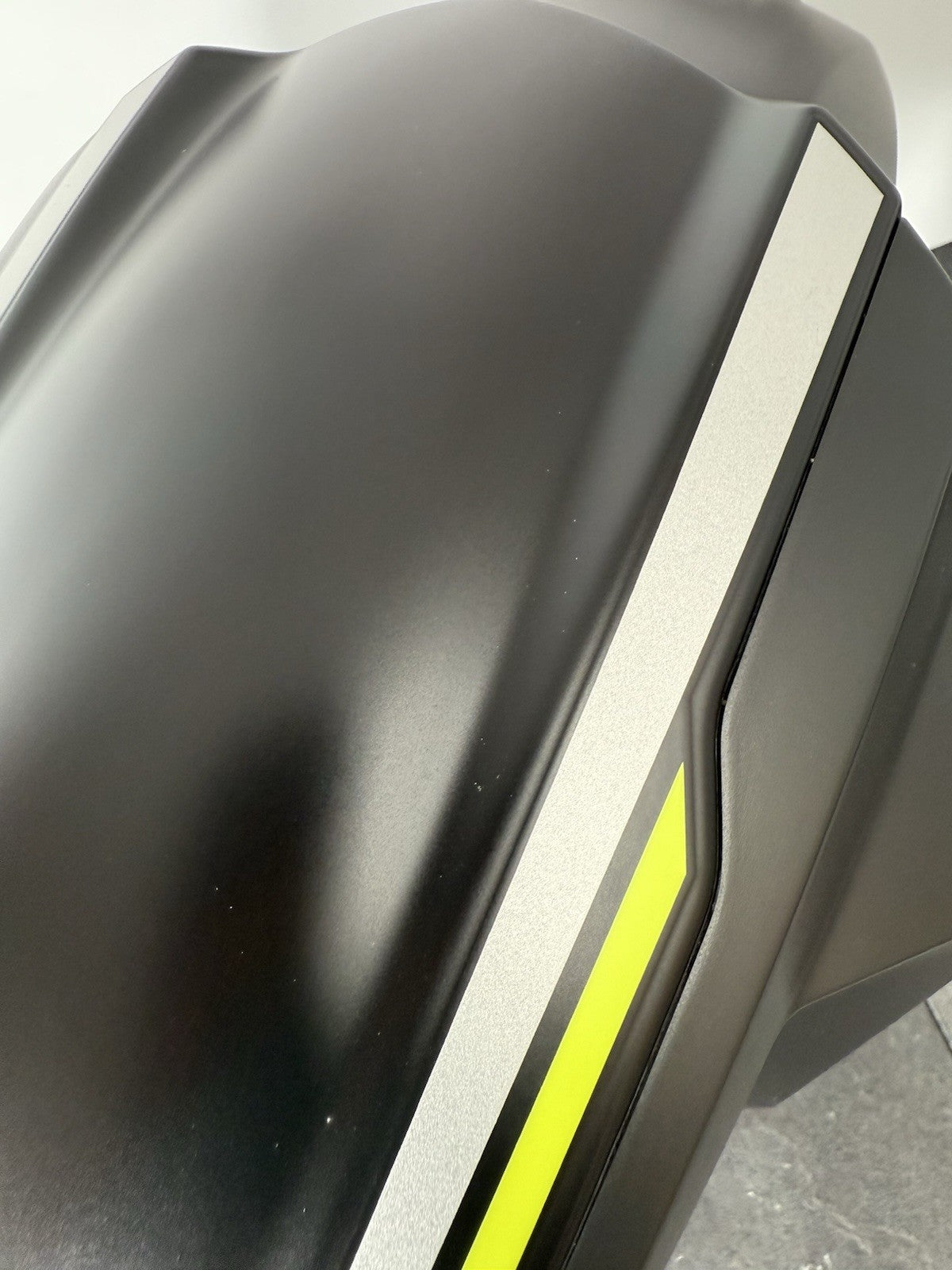 Triumph Street Triple 765 RS 2021 Front Mudguard Fender 21650 Miles 2020-2022