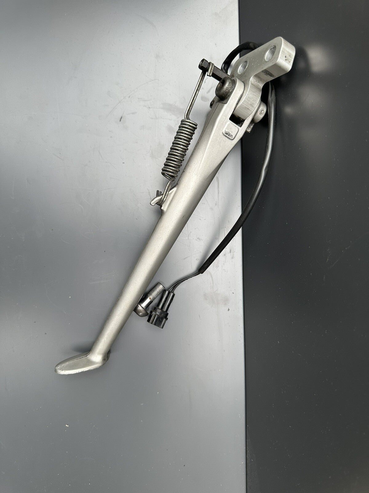 TRIUMPH DAYTONA 675 R KICKSTAND SIDE KICK STAND And Stand Switch 675R Kick Stand