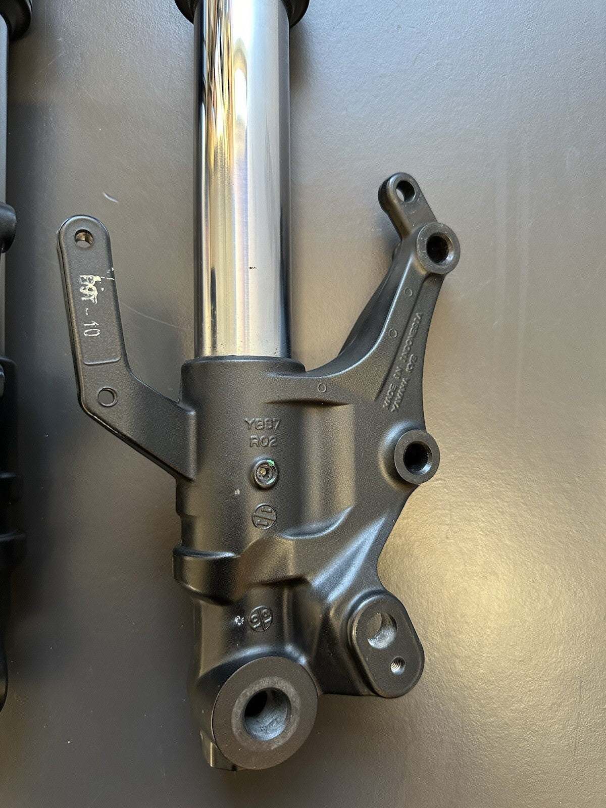 YAMAHA MT-03 MT03 FRONT FORKS SHOCK SUSPENSION Front Suspension OEM 2020 -