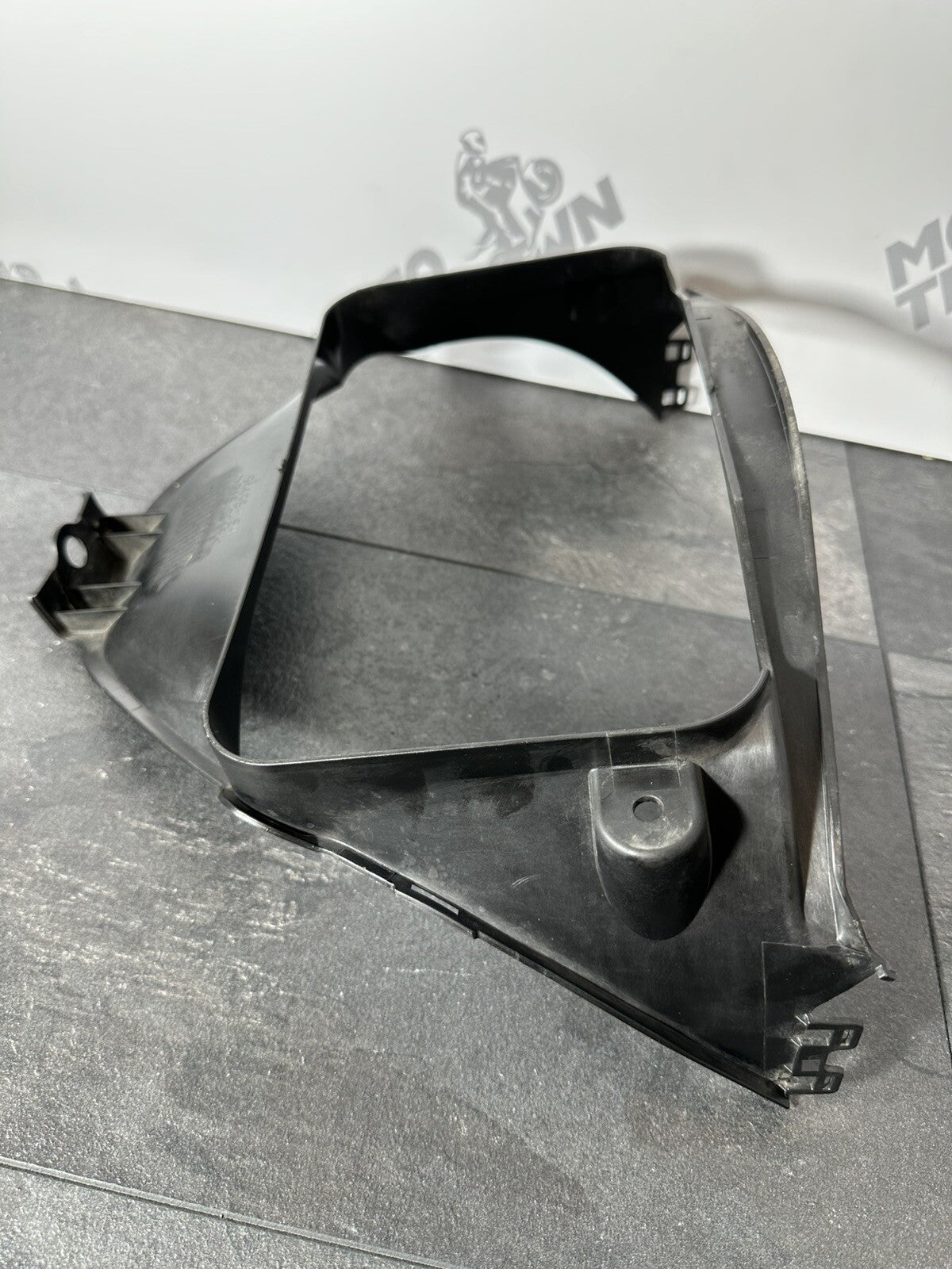Suzuki GSXR 1300 2016 HAYABUSA Belly Pan V Piece Panel Fairing 18408 Miles OEM
