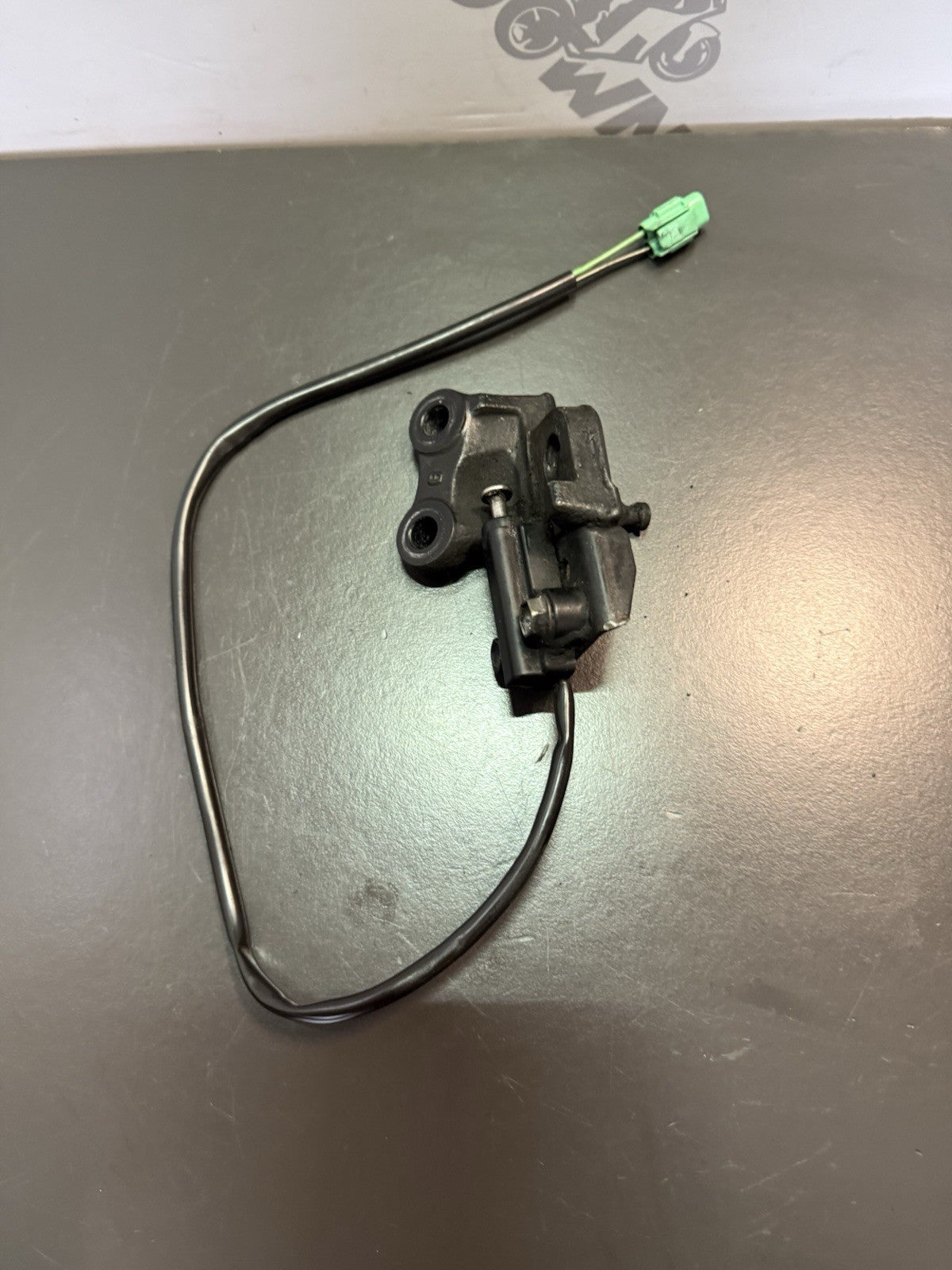 d2512252-3aa5-4790-bd40-f317f2e7b45e