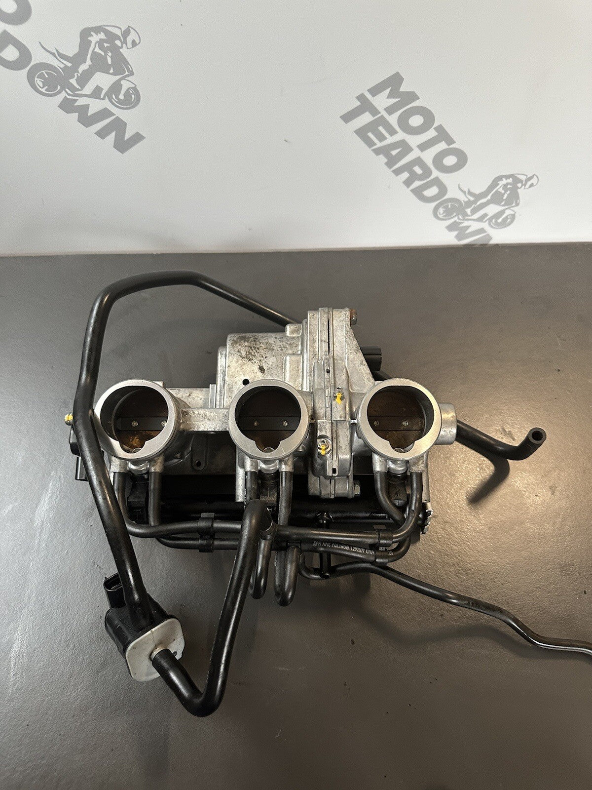 TRIUMPH STREET TRIPLE 765 RS 2017 Throttle Bodies 27,946 M 765RS Throttle Bodies