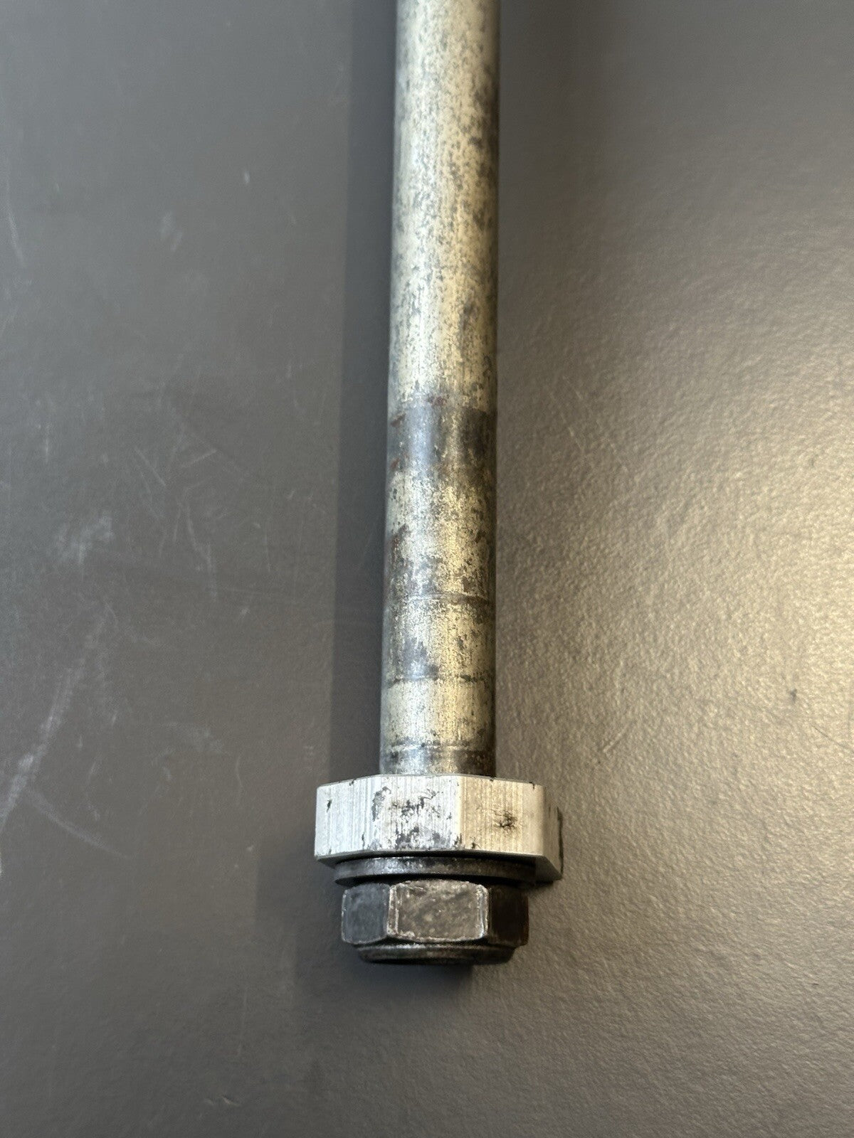 TRIUMPH STREET TRIPLE 675R REAR WHEEL SPINDLE Rear Wheel Axle Rear Spindle 2011