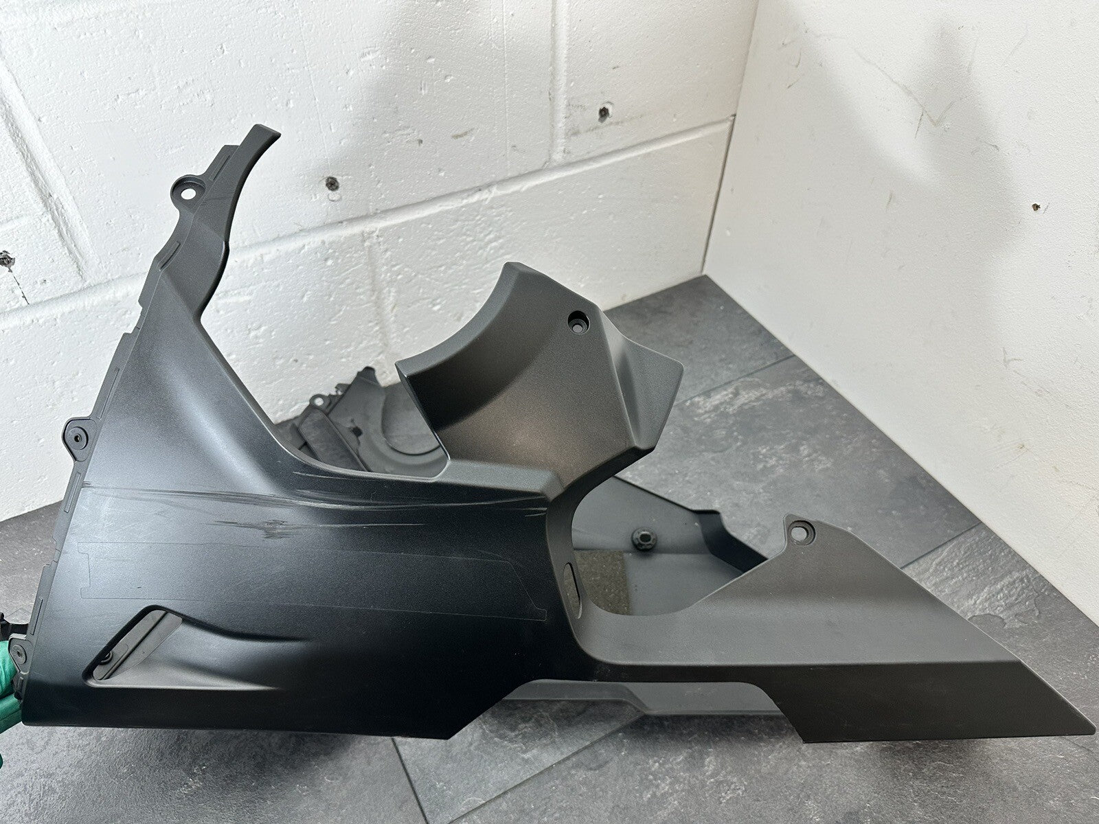 Honda Fireblade CBR1000RR 2019 Belly Pan Fairing *DAMAGED* 2017 2018 OEM 4000m