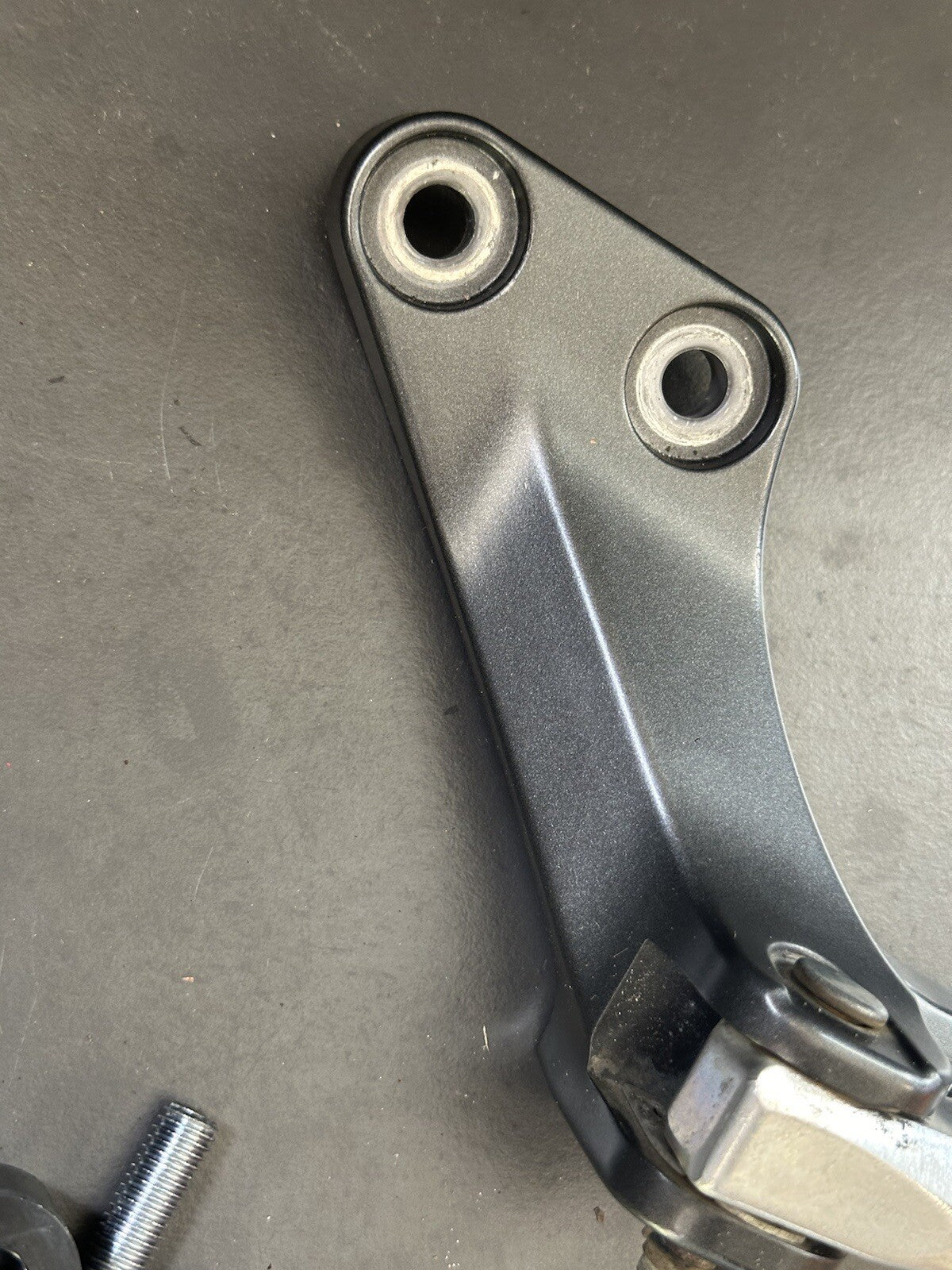 2022 YAMAHA MT-09 SP LEFT REAR FOOT REST LEFT PILLION FOOT HANGER MT09 SP Left