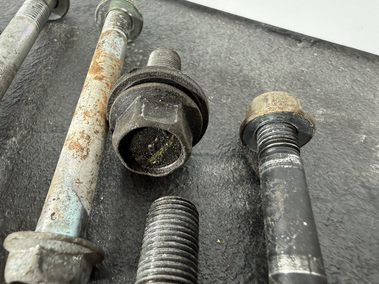 1c2e8ab0-af8d-4c9f-a1e0-6df299a843c3