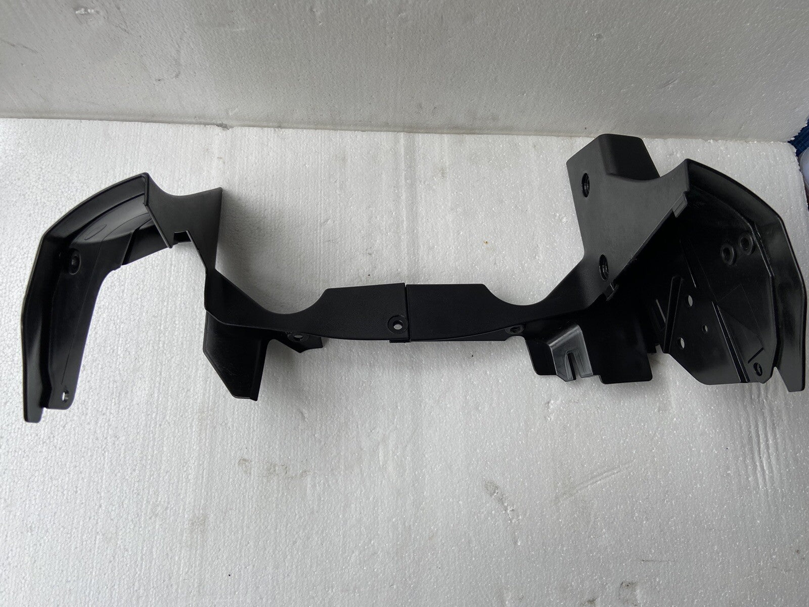 Aprilia Tuono V4 1100 Radiator Fairing Cowl Frame 2020 RSV4 Tuono Radiator Cowl