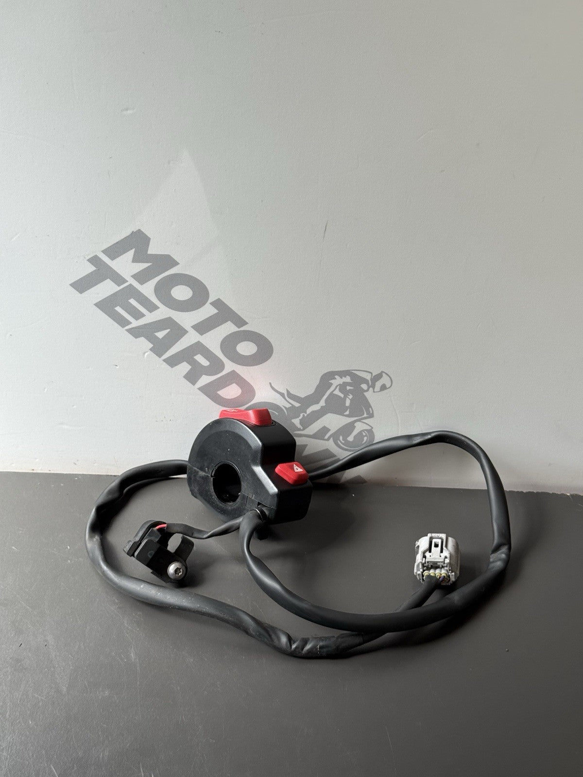 TRIUMPH TRIDENT 660 RIGHT SWITCH GEAR Right Switch YEAR 2021-2024 OEM RT SWITCH