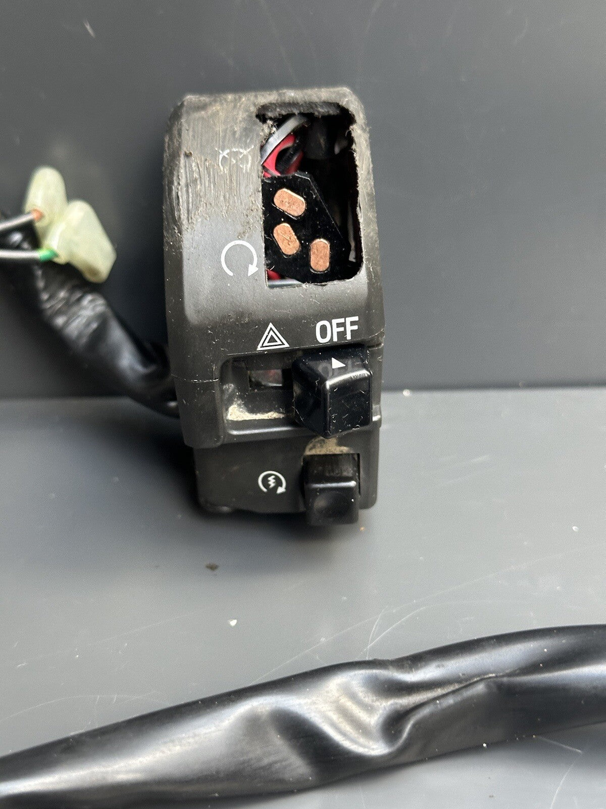 Yamaha YZF R7 690 right handlebar switchgear Right Switch SPARES REPAIR2022-2023