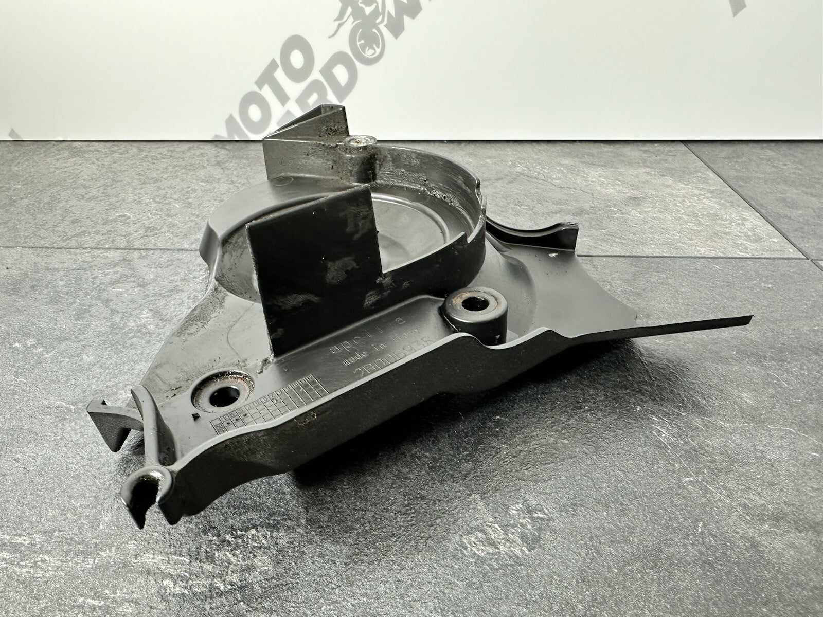 Aprilia Tuono V4 1100 Factory 2020 Front Sprocket Cover 6889 Miles OEM 2019