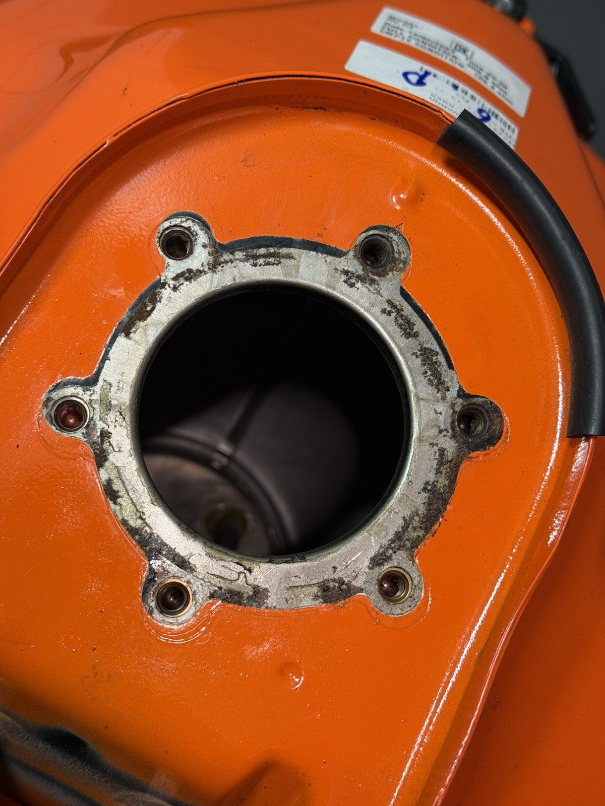 2908553e-b506-49e5-9b5e-25408e65d438