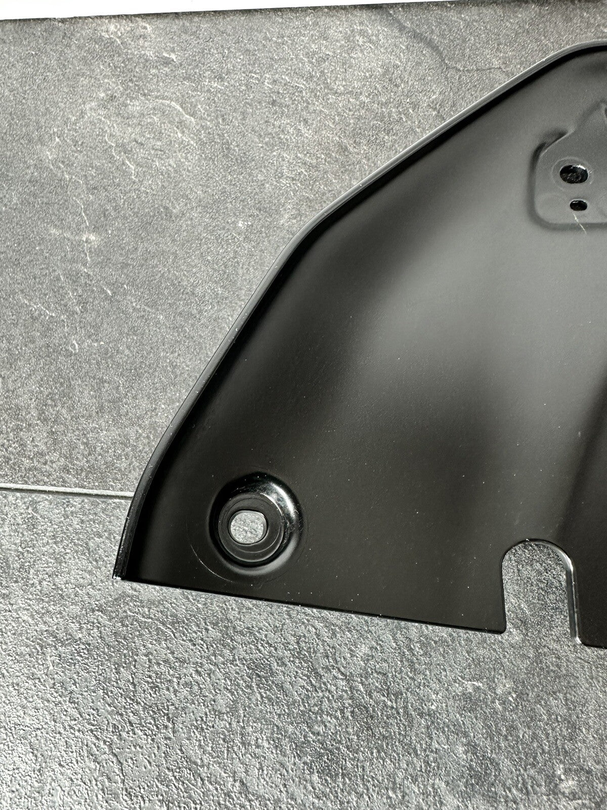 Yamaha R7 690 2024 Front Plate Chin Spoiler Fairing Panel 1784 Miles 2022 2023